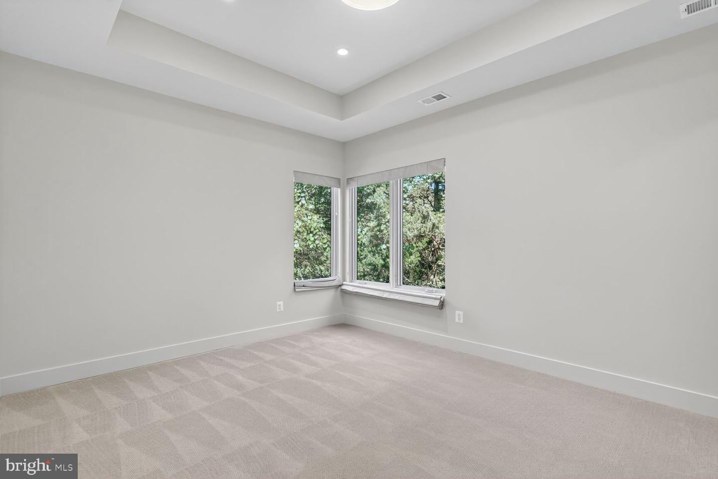 6832 MELROSE DR, MCLEAN, Virginia 22101, 5 Bedrooms Bedrooms, ,5 BathroomsBathrooms,Residential,For sale,6832 MELROSE DR,VAFX2265946 MLS # VAFX2265946