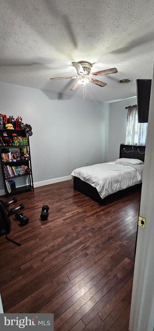 122 CHERRY HILL CIR, WINCHESTER, Virginia 22602, 5 Bedrooms Bedrooms, 16 Rooms Rooms,4 BathroomsBathrooms,Residential,For sale,122 CHERRY HILL CIR,VAFV2036714 MLS # VAFV2036714 122 CHERRY HILL CIR, WINCHESTER, Virginia 22602, 5 Bedrooms Bedrooms, 16 Rooms Rooms,4 BathroomsBathrooms,Residential,For sale,122 CHERRY HILL CIR,VAFV2036714 MLS # VAFV2036714