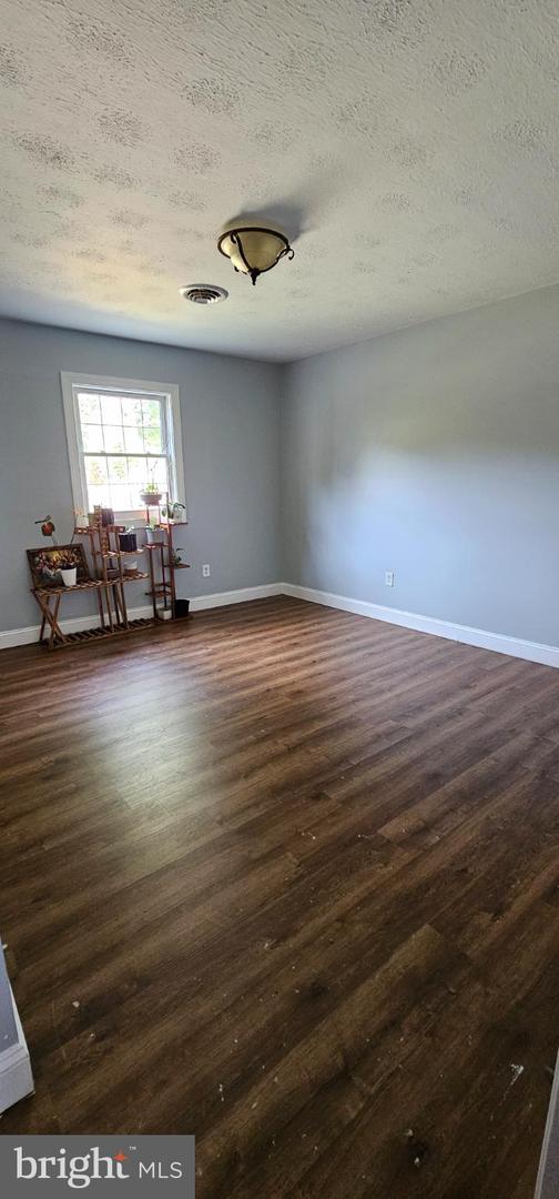 122 CHERRY HILL CIR, WINCHESTER, Virginia 22602, 5 Bedrooms Bedrooms, 16 Rooms Rooms,4 BathroomsBathrooms,Residential,For sale,122 CHERRY HILL CIR,VAFV2036714 MLS # VAFV2036714 122 CHERRY HILL CIR, WINCHESTER, Virginia 22602, 5 Bedrooms Bedrooms, 16 Rooms Rooms,4 BathroomsBathrooms,Residential,For sale,122 CHERRY HILL CIR,VAFV2036714 MLS # VAFV2036714