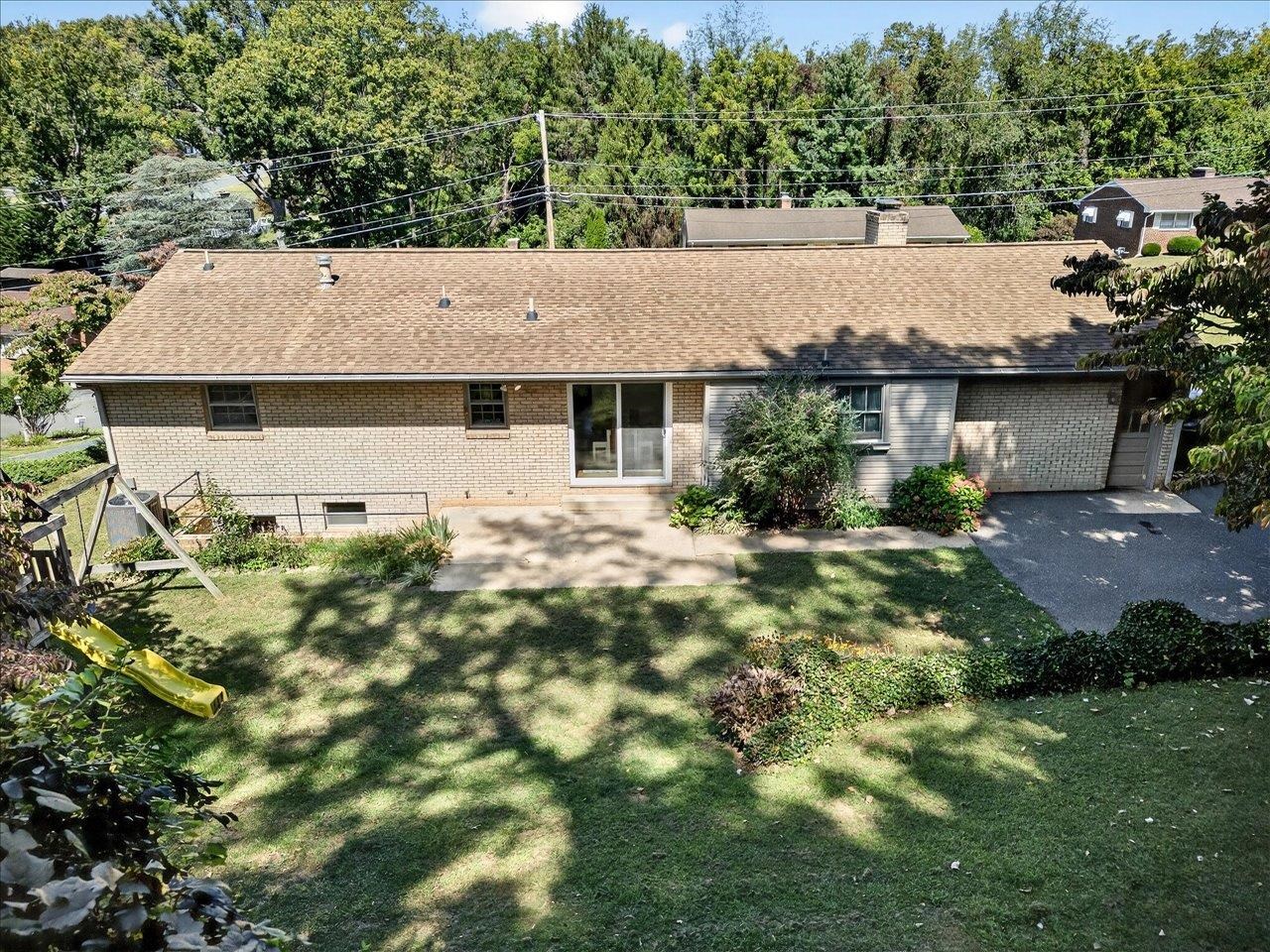 418 CARDINAL ST, STAUNTON, Virginia 24401, 3 Bedrooms Bedrooms, ,2 BathroomsBathrooms,Residential,418 CARDINAL ST,669041 MLS # 669041