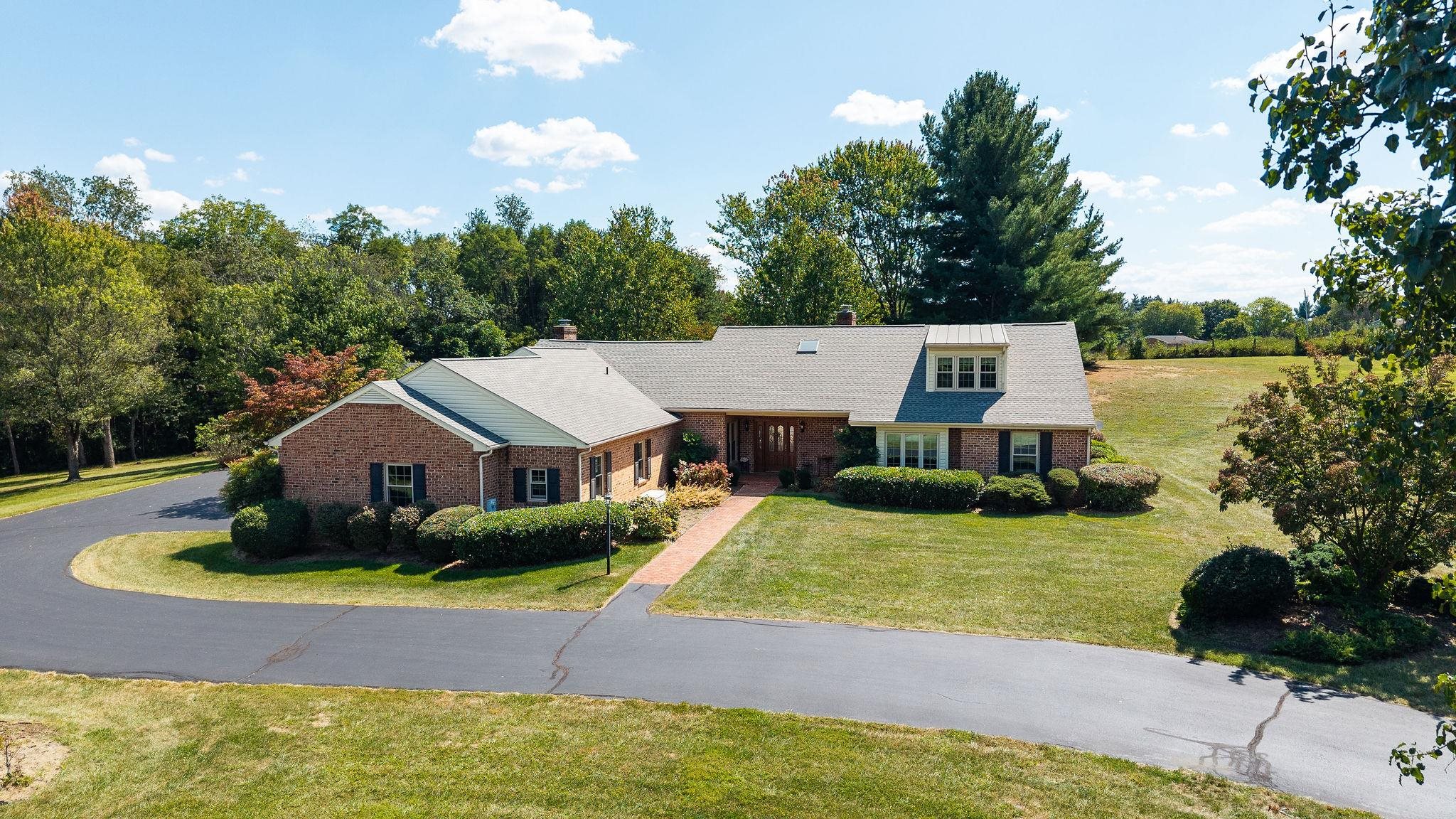 1924 PARKERSBURG TPKE, SWOOPE, Virginia 24479, 3 Bedrooms Bedrooms, ,2 BathroomsBathrooms,Residential,1924 PARKERSBURG TPKE,669042 MLS # 669042