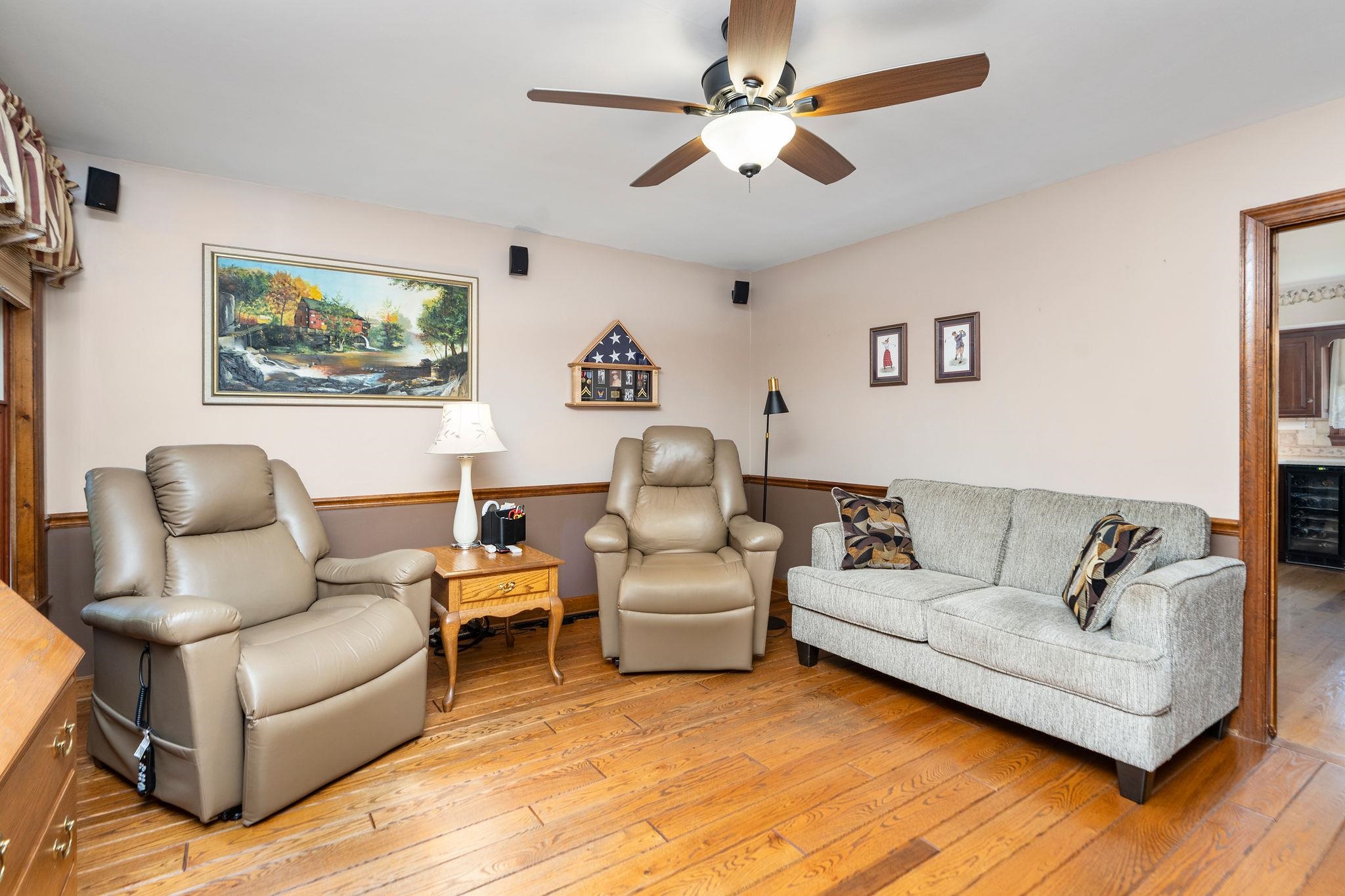 1924 PARKERSBURG TPKE, SWOOPE, Virginia 24479, 3 Bedrooms Bedrooms, ,2 BathroomsBathrooms,Residential,1924 PARKERSBURG TPKE,669042 MLS # 669042