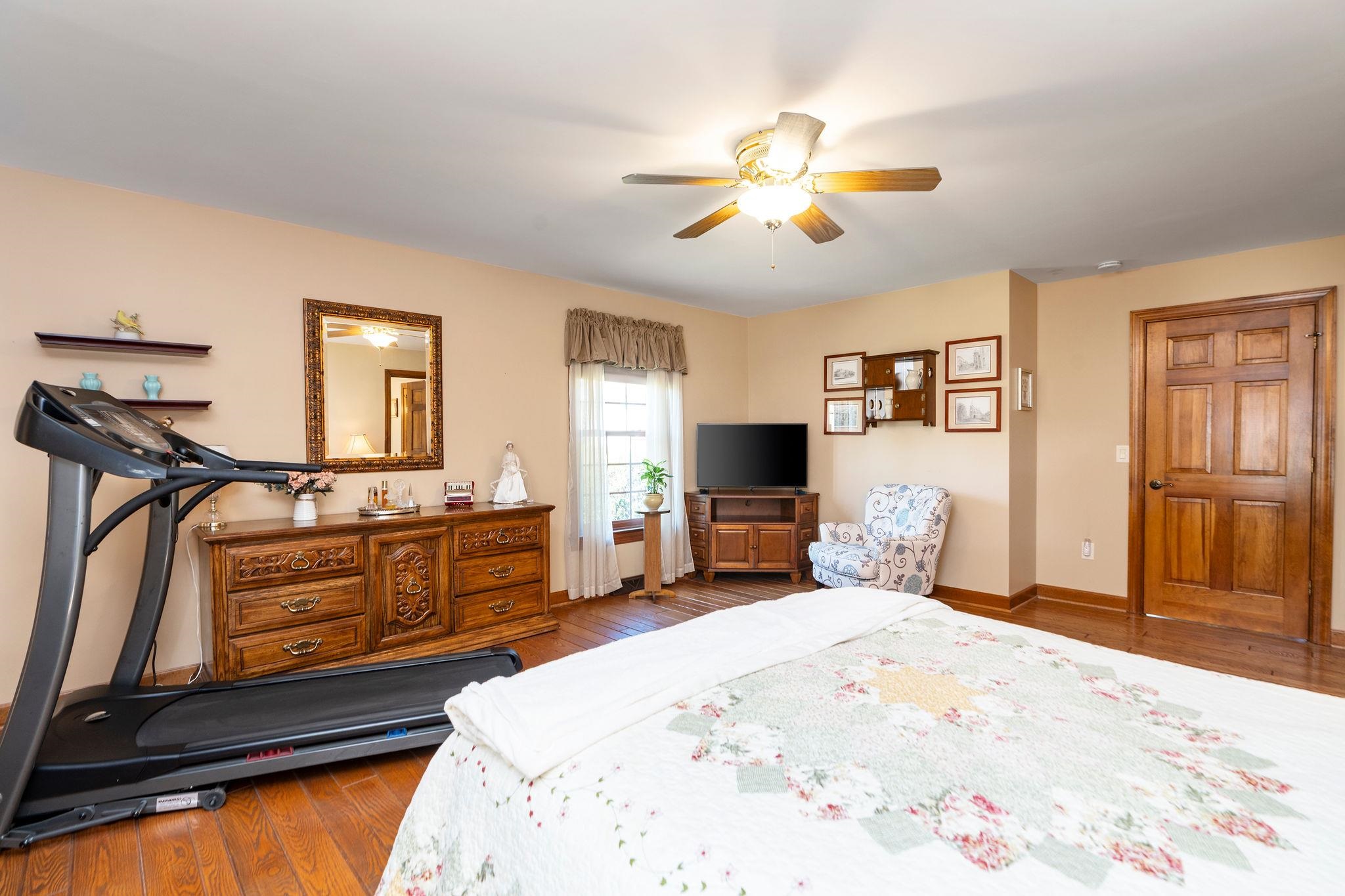 1924 PARKERSBURG TPKE, SWOOPE, Virginia 24479, 3 Bedrooms Bedrooms, ,2 BathroomsBathrooms,Residential,1924 PARKERSBURG TPKE,669042 MLS # 669042