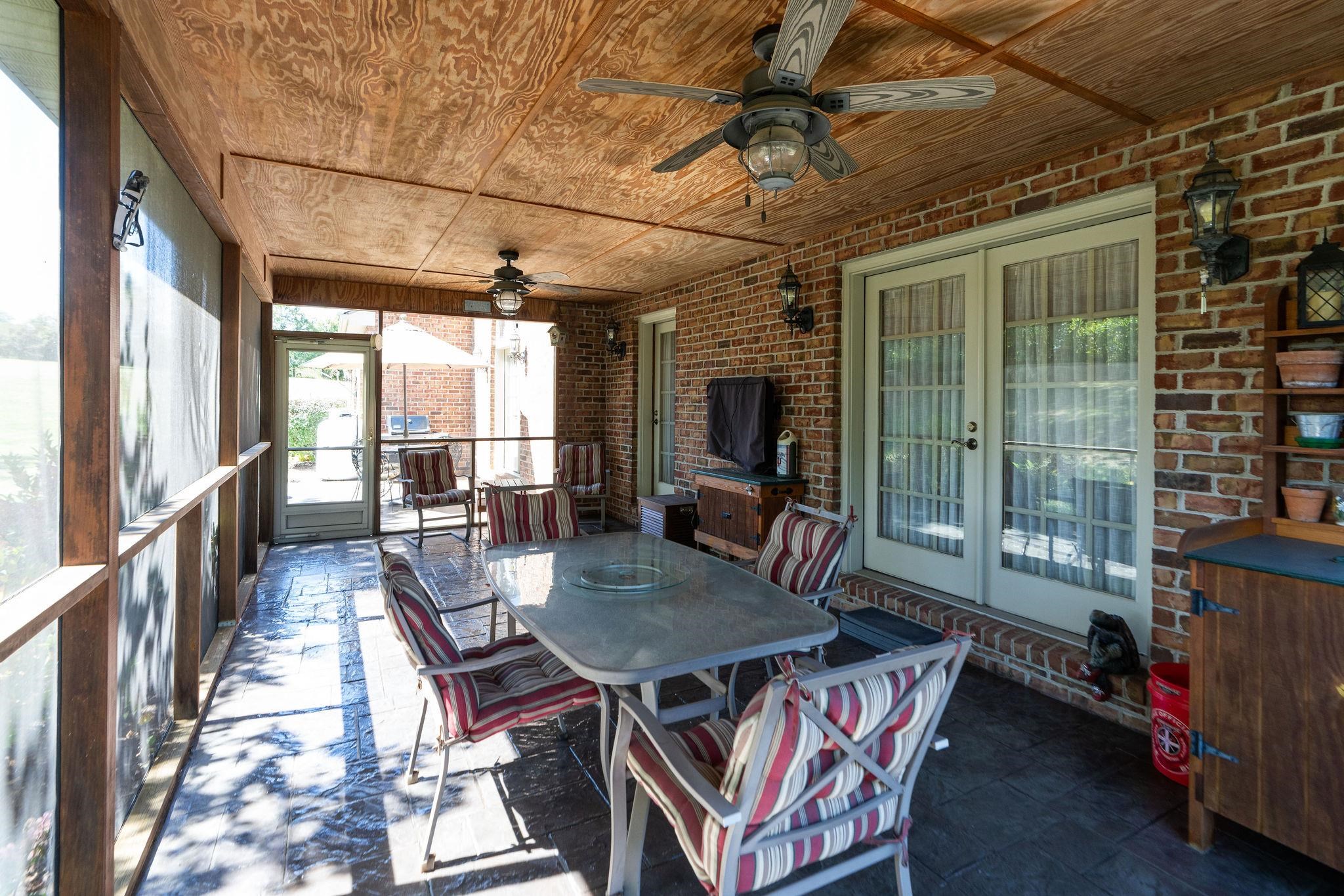 1924 PARKERSBURG TPKE, SWOOPE, Virginia 24479, 3 Bedrooms Bedrooms, ,2 BathroomsBathrooms,Residential,1924 PARKERSBURG TPKE,669042 MLS # 669042