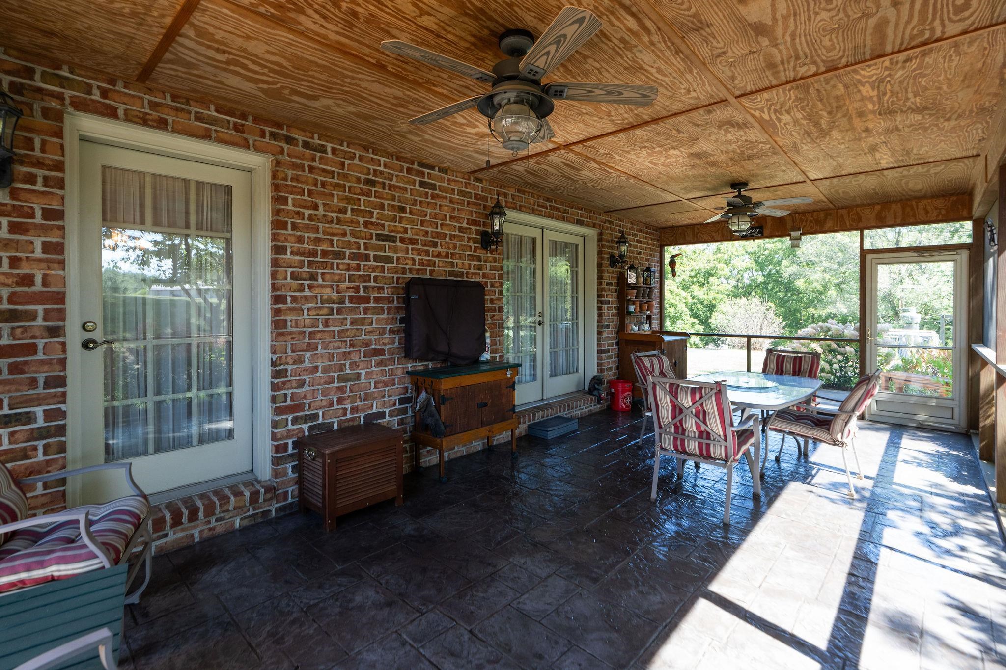 1924 PARKERSBURG TPKE, SWOOPE, Virginia 24479, 3 Bedrooms Bedrooms, ,2 BathroomsBathrooms,Residential,1924 PARKERSBURG TPKE,669042 MLS # 669042