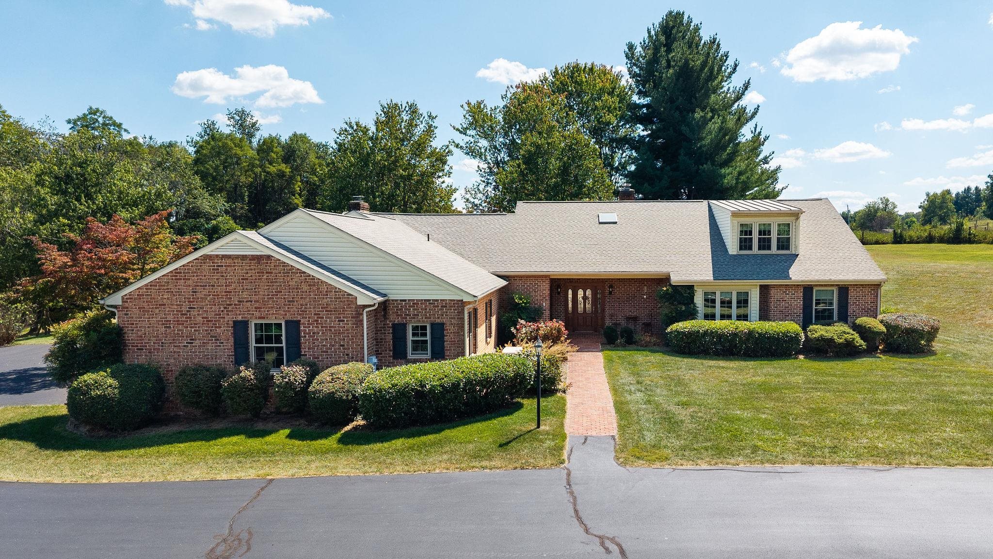 1924 PARKERSBURG TPKE, SWOOPE, Virginia 24479, 3 Bedrooms Bedrooms, ,2 BathroomsBathrooms,Residential,1924 PARKERSBURG TPKE,669042 MLS # 669042