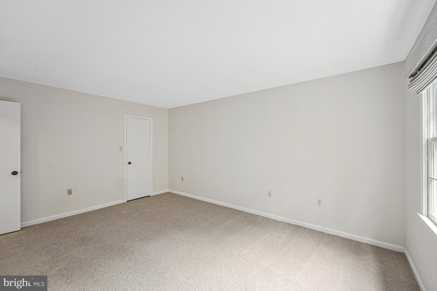 5308 HEXAGON PL, FAIRFAX, Virginia 22030, 5 Bedrooms Bedrooms, ,3 BathroomsBathrooms,Residential,For sale,5308 HEXAGON PL,VAFX2266052 MLS # VAFX2266052