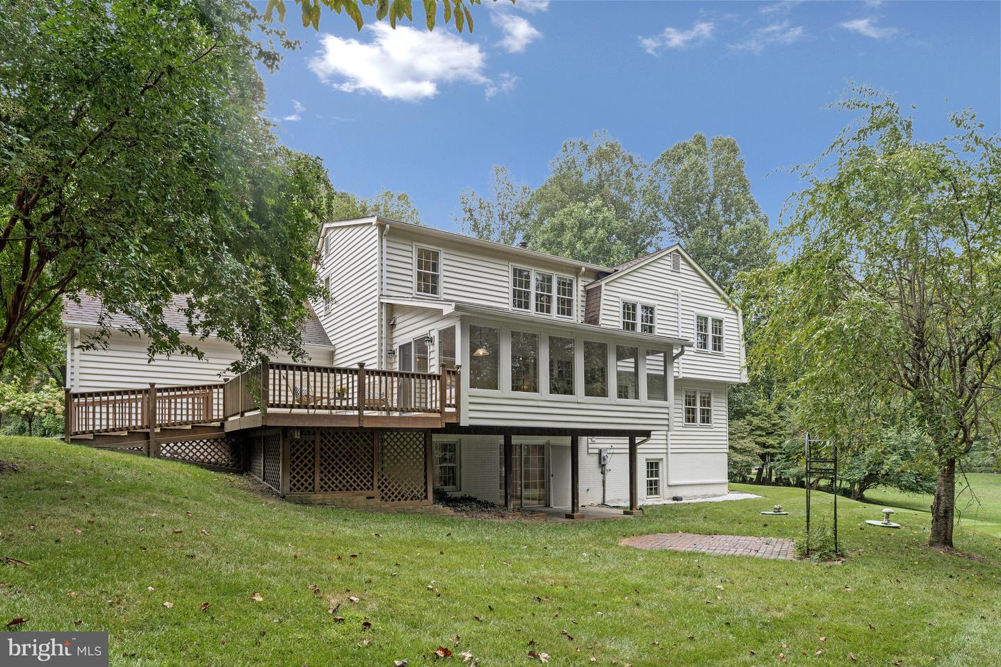 5308 HEXAGON PL, FAIRFAX, Virginia 22030, 5 Bedrooms Bedrooms, ,3 BathroomsBathrooms,Residential,For sale,5308 HEXAGON PL,VAFX2266052 MLS # VAFX2266052