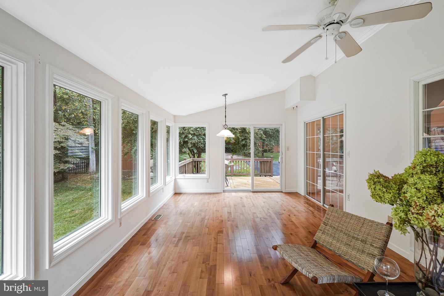5308 HEXAGON PL, FAIRFAX, Virginia 22030, 5 Bedrooms Bedrooms, ,3 BathroomsBathrooms,Residential,For sale,5308 HEXAGON PL,VAFX2266052 MLS # VAFX2266052