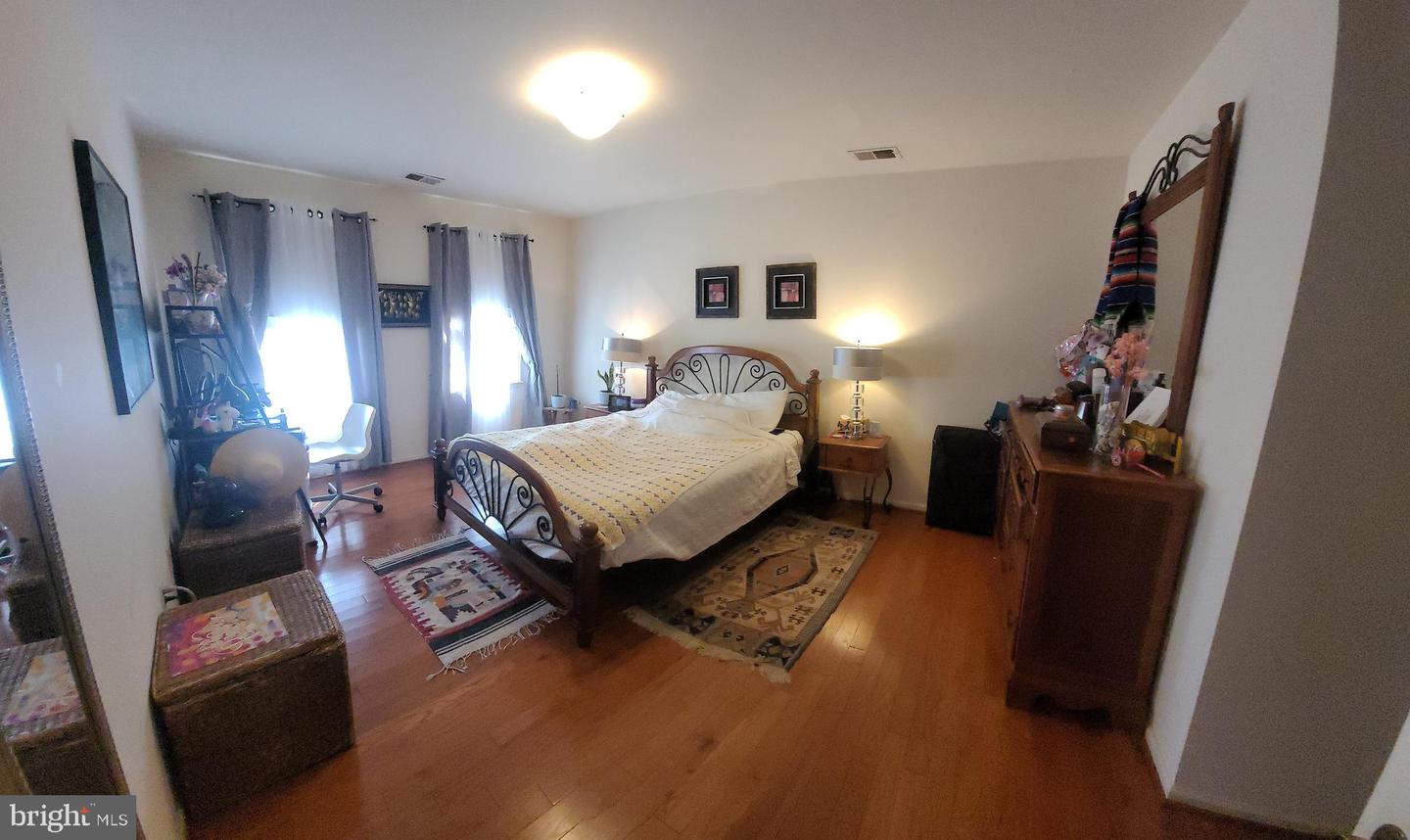 5639 FORT CORLORAN DR, BURKE, Virginia 22015, 4 Bedrooms Bedrooms, ,2 BathroomsBathrooms,Residential,For sale,5639 FORT CORLORAN DR,VAFX2266104 MLS # VAFX2266104