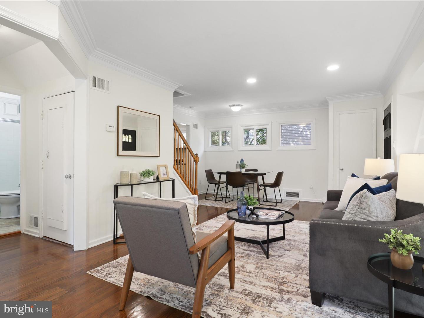 6408 CAVALIER DR, ALEXANDRIA, Virginia 22307, 3 Bedrooms Bedrooms, ,2 BathroomsBathrooms,Residential,For sale,6408 CAVALIER DR,VAFX2265986 MLS # VAFX2265986