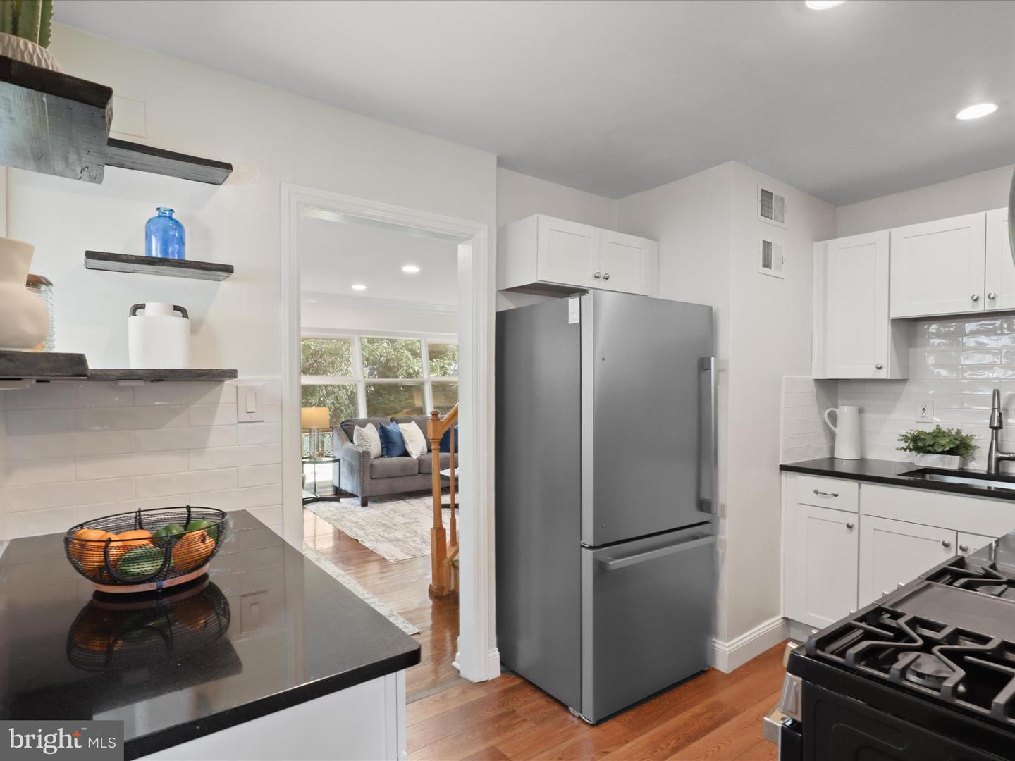 6408 CAVALIER DR, ALEXANDRIA, Virginia 22307, 3 Bedrooms Bedrooms, ,2 BathroomsBathrooms,Residential,For sale,6408 CAVALIER DR,VAFX2265986 MLS # VAFX2265986