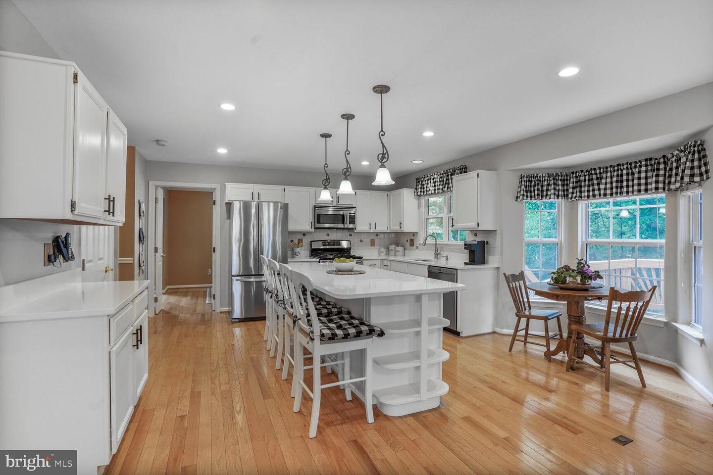 8732 VANORE PL, MANASSAS, Virginia 20110, 4 Bedrooms Bedrooms, 12 Rooms Rooms,3 BathroomsBathrooms,Residential,For sale,8732 VANORE PL,VAPW2103678 MLS # VAPW2103678