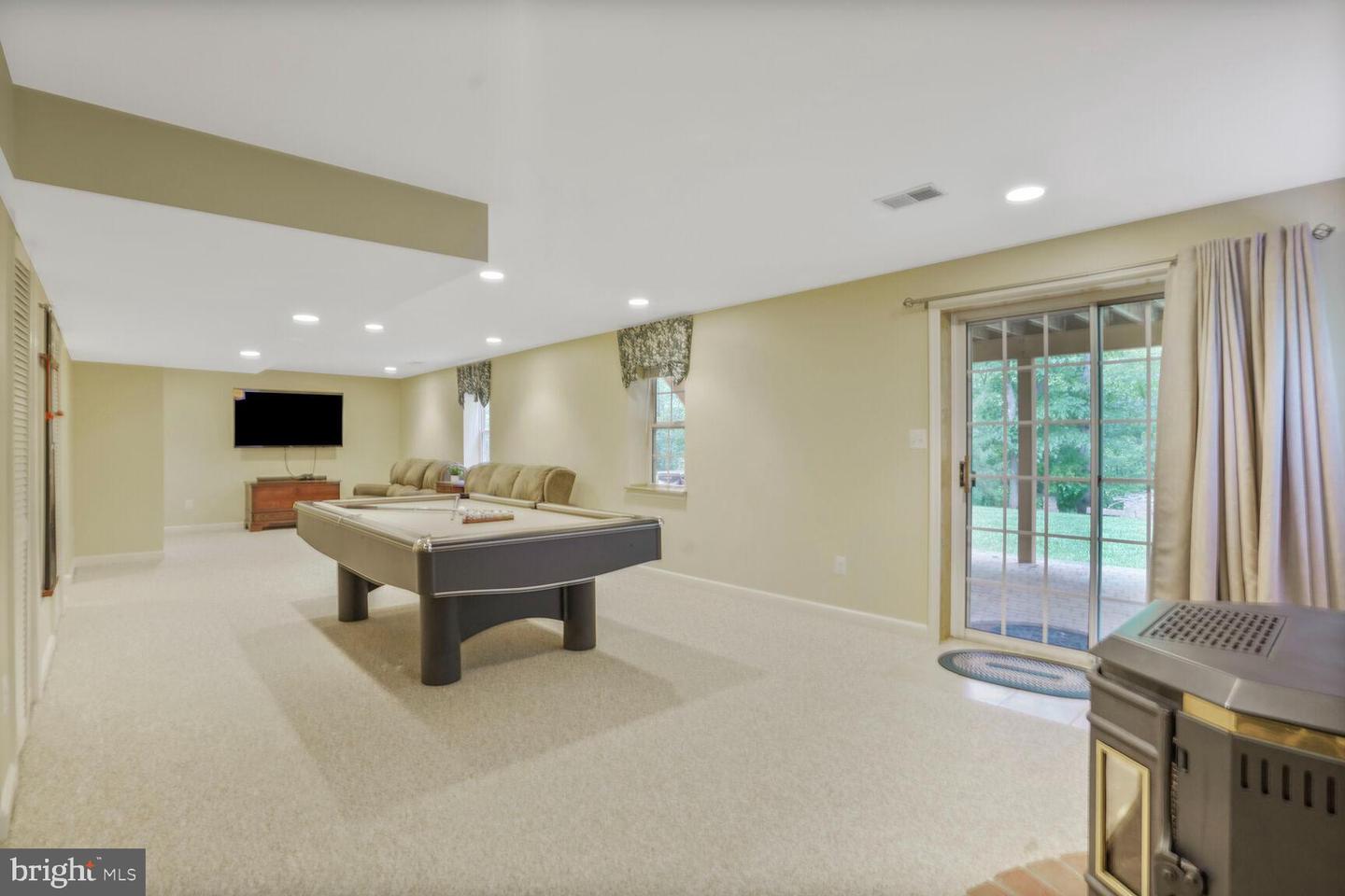 8732 VANORE PL, MANASSAS, Virginia 20110, 4 Bedrooms Bedrooms, 12 Rooms Rooms,3 BathroomsBathrooms,Residential,For sale,8732 VANORE PL,VAPW2103678 MLS # VAPW2103678