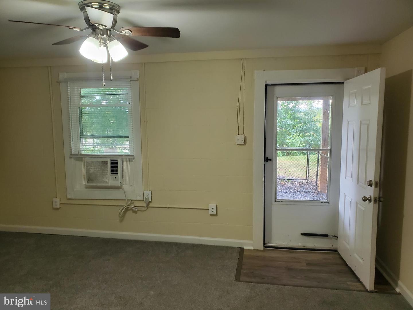 117-B SHENANDOAH AVE S, FRONT ROYAL, Virginia 22630, 3 Bedrooms Bedrooms, ,2 BathroomsBathrooms,Residential,For sale,117-B SHENANDOAH AVE S,VAWR2012262 MLS # VAWR2012262 117-B SHENANDOAH AVE S, FRONT ROYAL, Virginia 22630, 3 Bedrooms Bedrooms, ,2 BathroomsBathrooms,Residential,For sale,117-B SHENANDOAH AVE S,VAWR2012262 MLS # VAWR2012262