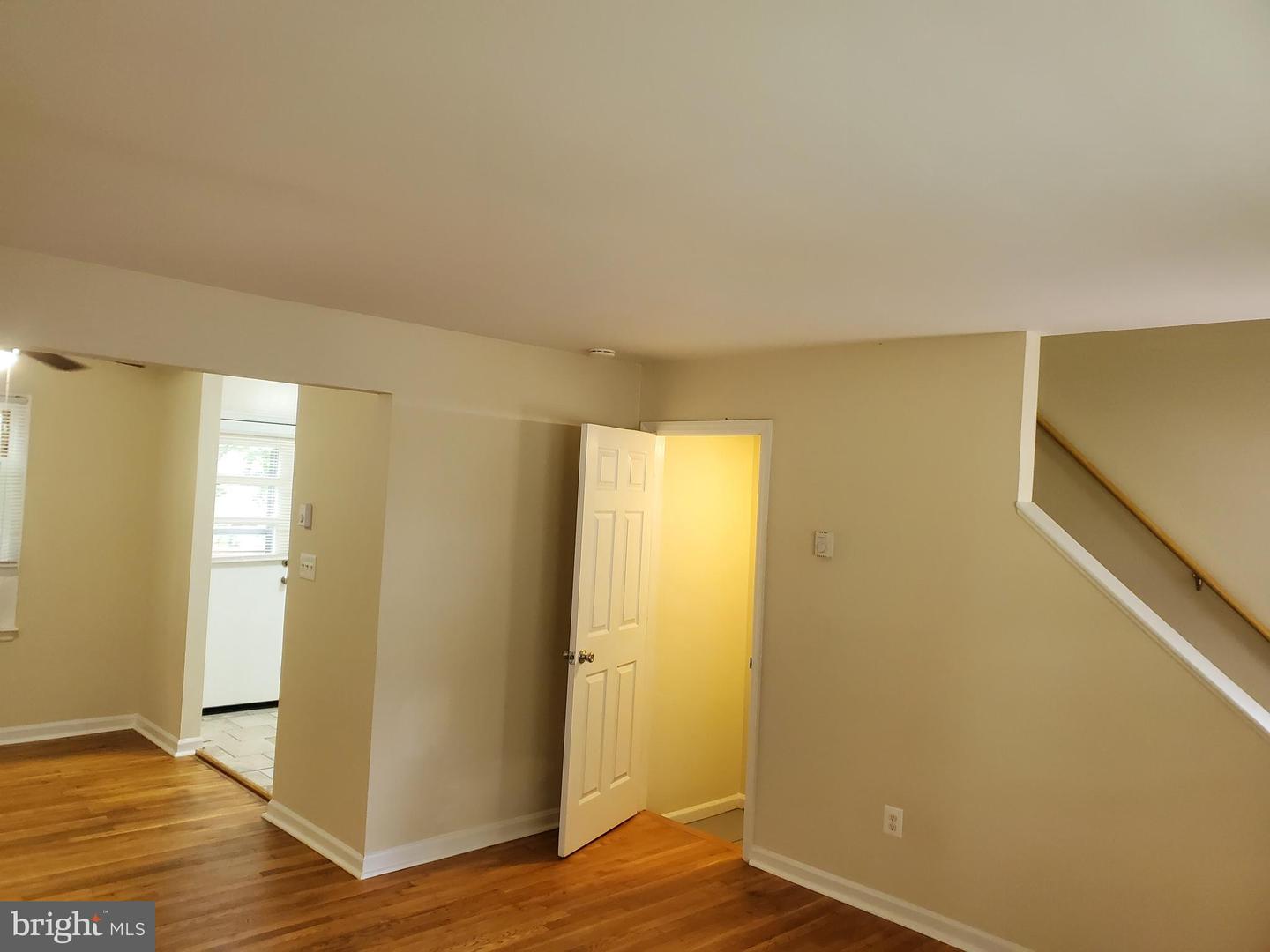 117-B SHENANDOAH AVE S, FRONT ROYAL, Virginia 22630, 3 Bedrooms Bedrooms, ,2 BathroomsBathrooms,Residential,For sale,117-B SHENANDOAH AVE S,VAWR2012262 MLS # VAWR2012262 117-B SHENANDOAH AVE S, FRONT ROYAL, Virginia 22630, 3 Bedrooms Bedrooms, ,2 BathroomsBathrooms,Residential,For sale,117-B SHENANDOAH AVE S,VAWR2012262 MLS # VAWR2012262