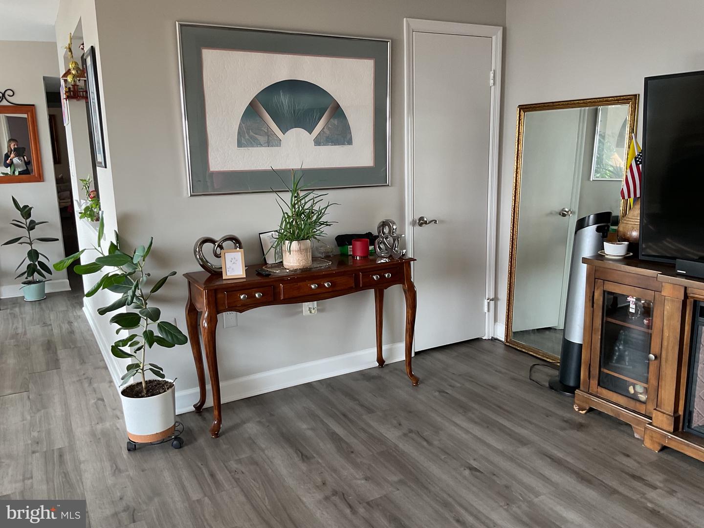 1602 RENATE DR #303, WOODBRIDGE, Virginia 22192, 3 Bedrooms Bedrooms, ,1 BathroomBathrooms,Residential,For sale,1602 RENATE DR #303,VAPW2103784 MLS # VAPW2103784