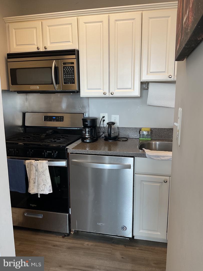 1602 RENATE DR #303, WOODBRIDGE, Virginia 22192, 3 Bedrooms Bedrooms, ,1 BathroomBathrooms,Residential,For sale,1602 RENATE DR #303,VAPW2103784 MLS # VAPW2103784