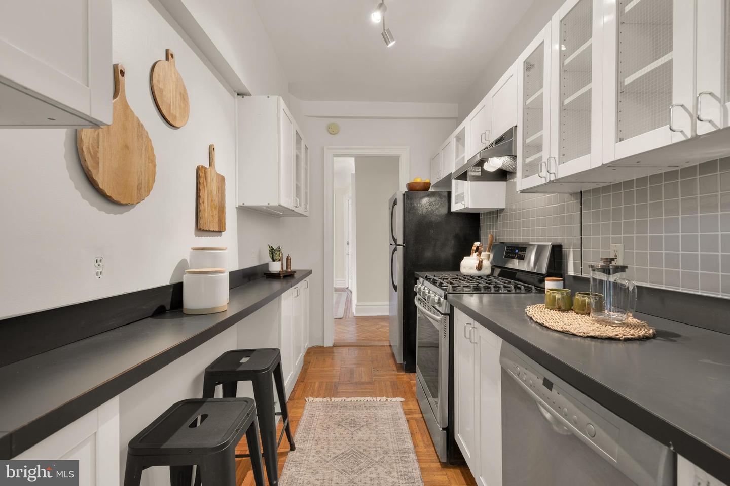 2039 NEW HAMPSHIRE AVE NW #401, WASHINGTON, District Of Columbia 20009, 1 Bedroom Bedrooms, ,1 BathroomBathrooms,Residential,For sale,2039 NEW HAMPSHIRE AVE NW #401,DCDC2221526 MLS # DCDC2221526