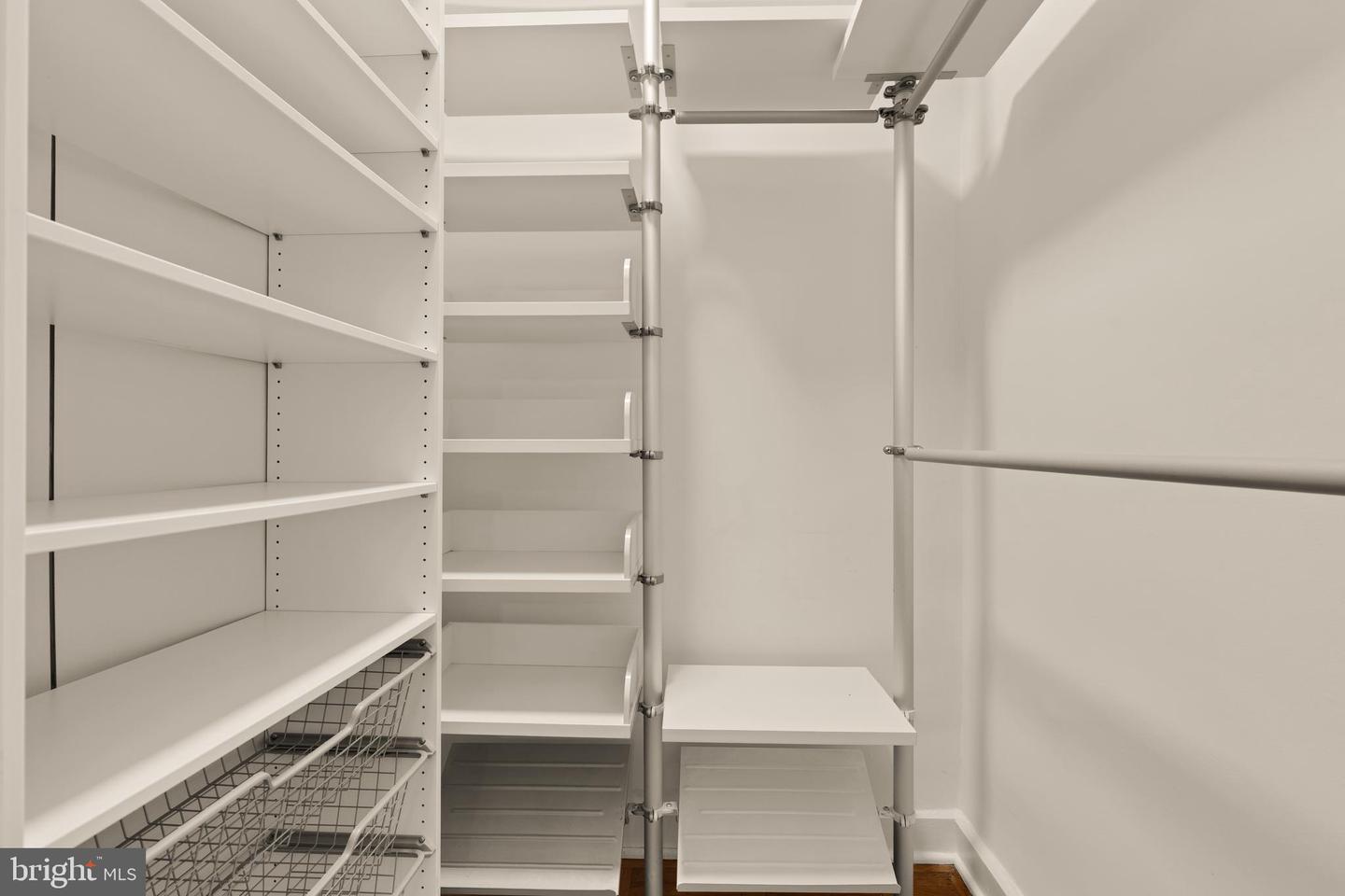 2039 NEW HAMPSHIRE AVE NW #401, WASHINGTON, District Of Columbia 20009, 1 Bedroom Bedrooms, ,1 BathroomBathrooms,Residential,For sale,2039 NEW HAMPSHIRE AVE NW #401,DCDC2221526 MLS # DCDC2221526