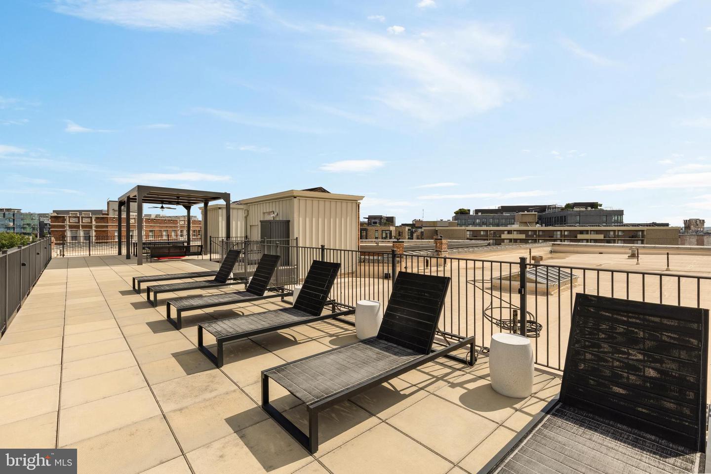 2039 NEW HAMPSHIRE AVE NW #401, WASHINGTON, District Of Columbia 20009, 1 Bedroom Bedrooms, ,1 BathroomBathrooms,Residential,For sale,2039 NEW HAMPSHIRE AVE NW #401,DCDC2221526 MLS # DCDC2221526