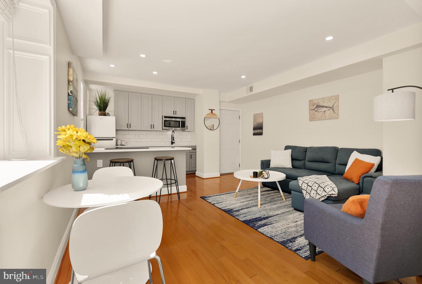 1125 12TH ST NW #31, WASHINGTON, District Of Columbia 20005, 1 Bedroom Bedrooms, 4 Rooms Rooms,1 BathroomBathrooms,Residential,For sale,1125 12TH ST NW #31,DCDC2221528 MLS # DCDC2221528