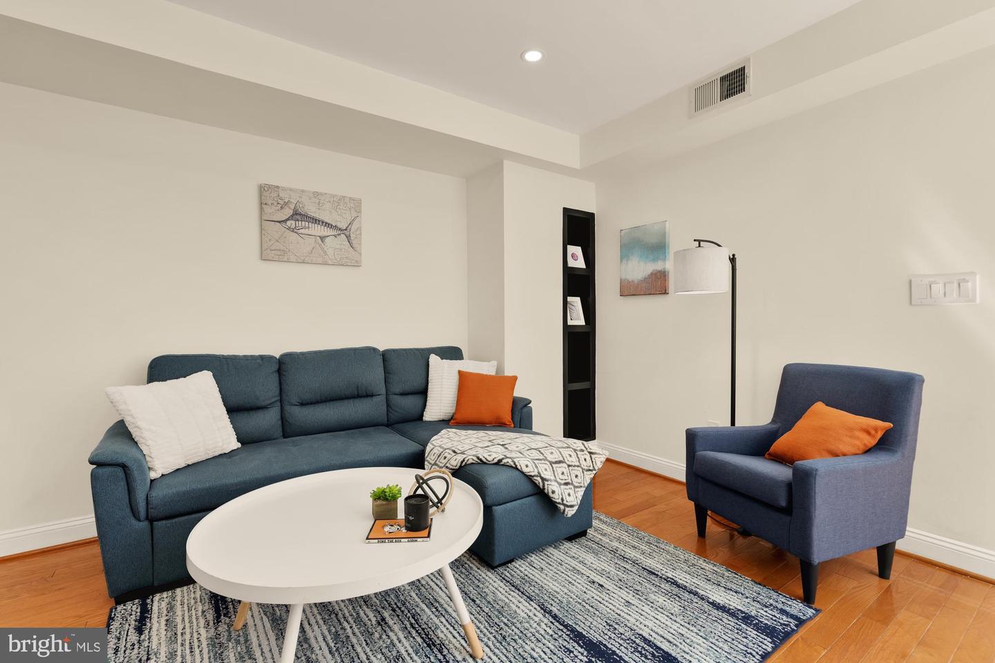 1125 12TH ST NW #31, WASHINGTON, District Of Columbia 20005, 1 Bedroom Bedrooms, 4 Rooms Rooms,1 BathroomBathrooms,Residential,For sale,1125 12TH ST NW #31,DCDC2221528 MLS # DCDC2221528