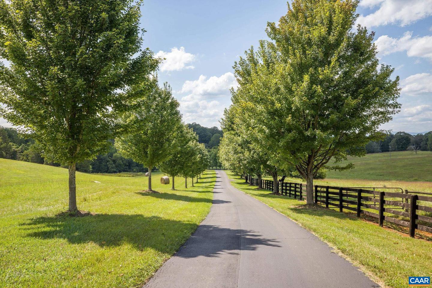 3365 STONY POINT RD, CHARLOTTESVILLE, Virginia 22911, 6 Bedrooms Bedrooms, ,7 BathroomsBathrooms,Residential,For sale,3365 STONY POINT RD,668818 MLS # 668818