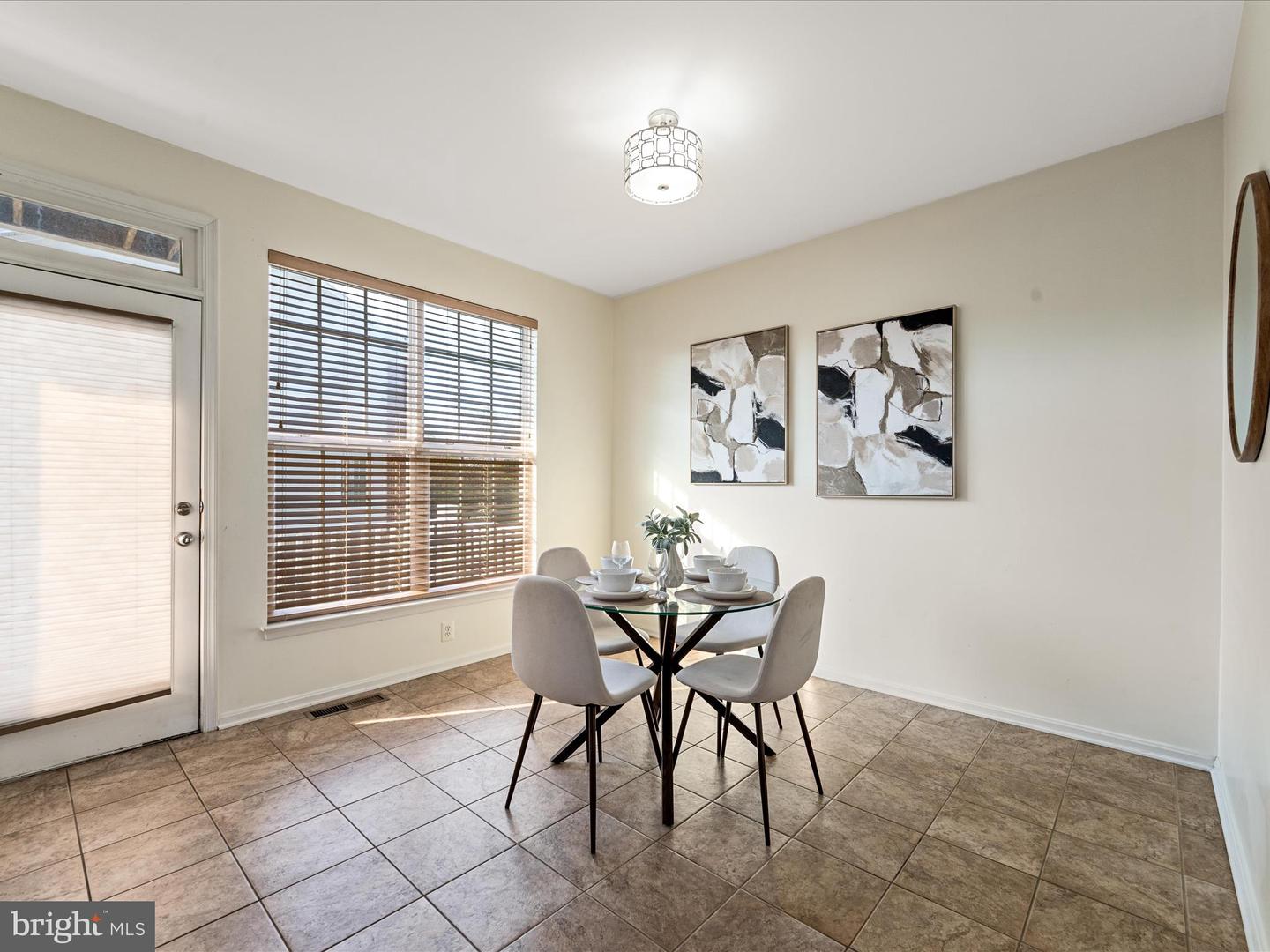 19408 SUSQUEHANNA SQ, LEESBURG, Virginia 20176, 3 Bedrooms Bedrooms, ,2 BathroomsBathrooms,Residential,For sale,19408 SUSQUEHANNA SQ,VALO2106584 MLS # VALO2106584