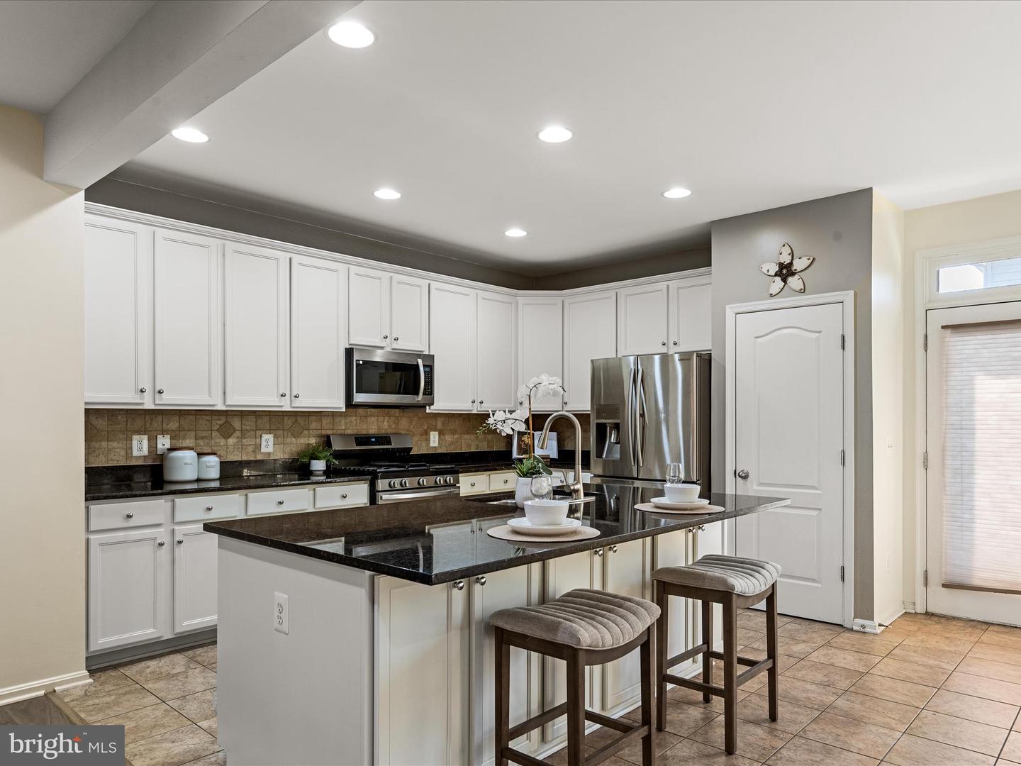 19408 SUSQUEHANNA SQ, LEESBURG, Virginia 20176, 3 Bedrooms Bedrooms, ,2 BathroomsBathrooms,Residential,For sale,19408 SUSQUEHANNA SQ,VALO2106584 MLS # VALO2106584