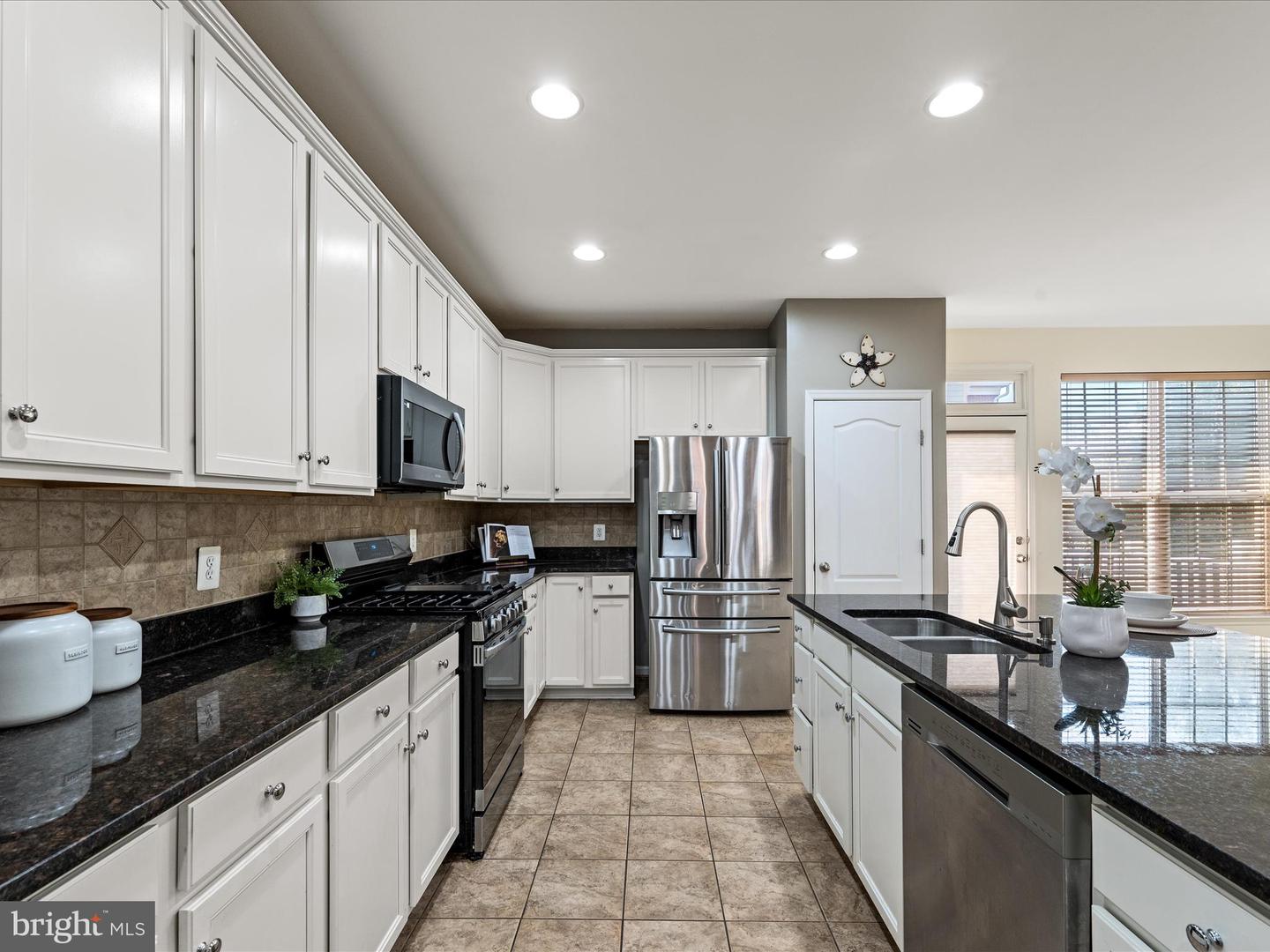 19408 SUSQUEHANNA SQ, LEESBURG, Virginia 20176, 3 Bedrooms Bedrooms, ,2 BathroomsBathrooms,Residential,For sale,19408 SUSQUEHANNA SQ,VALO2106584 MLS # VALO2106584
