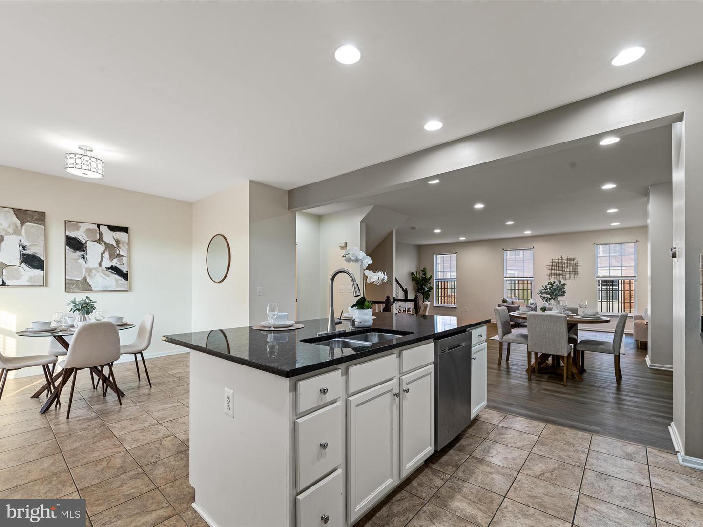 19408 SUSQUEHANNA SQ, LEESBURG, Virginia 20176, 3 Bedrooms Bedrooms, ,2 BathroomsBathrooms,Residential,For sale,19408 SUSQUEHANNA SQ,VALO2106584 MLS # VALO2106584