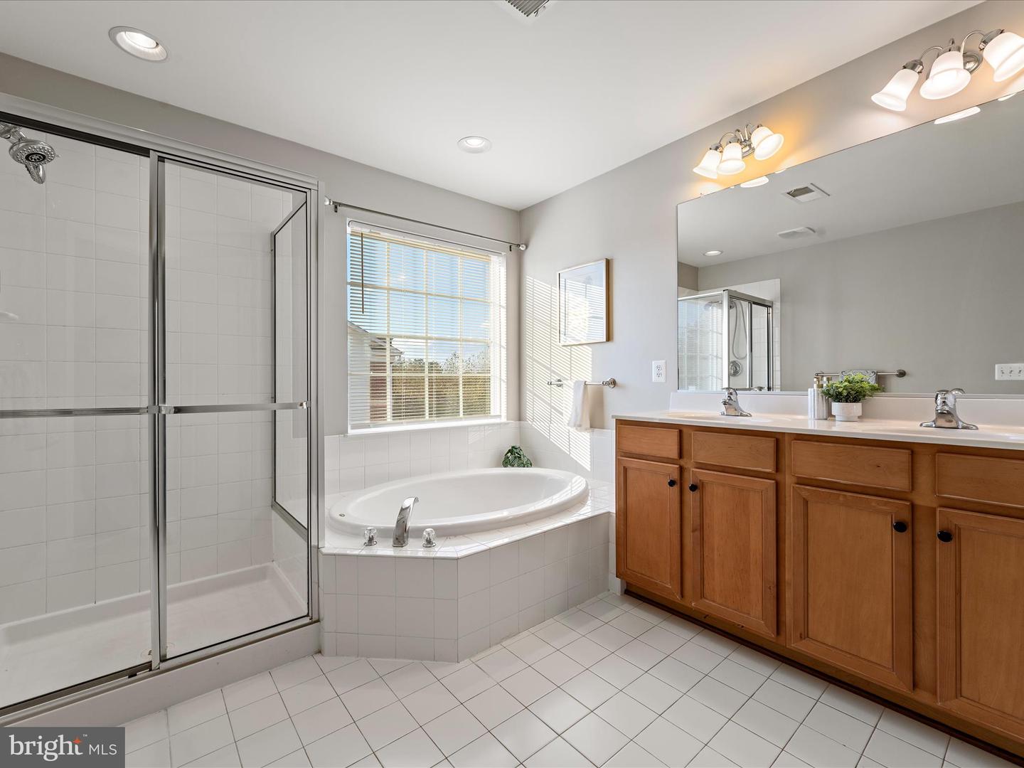19408 SUSQUEHANNA SQ, LEESBURG, Virginia 20176, 3 Bedrooms Bedrooms, ,2 BathroomsBathrooms,Residential,For sale,19408 SUSQUEHANNA SQ,VALO2106584 MLS # VALO2106584
