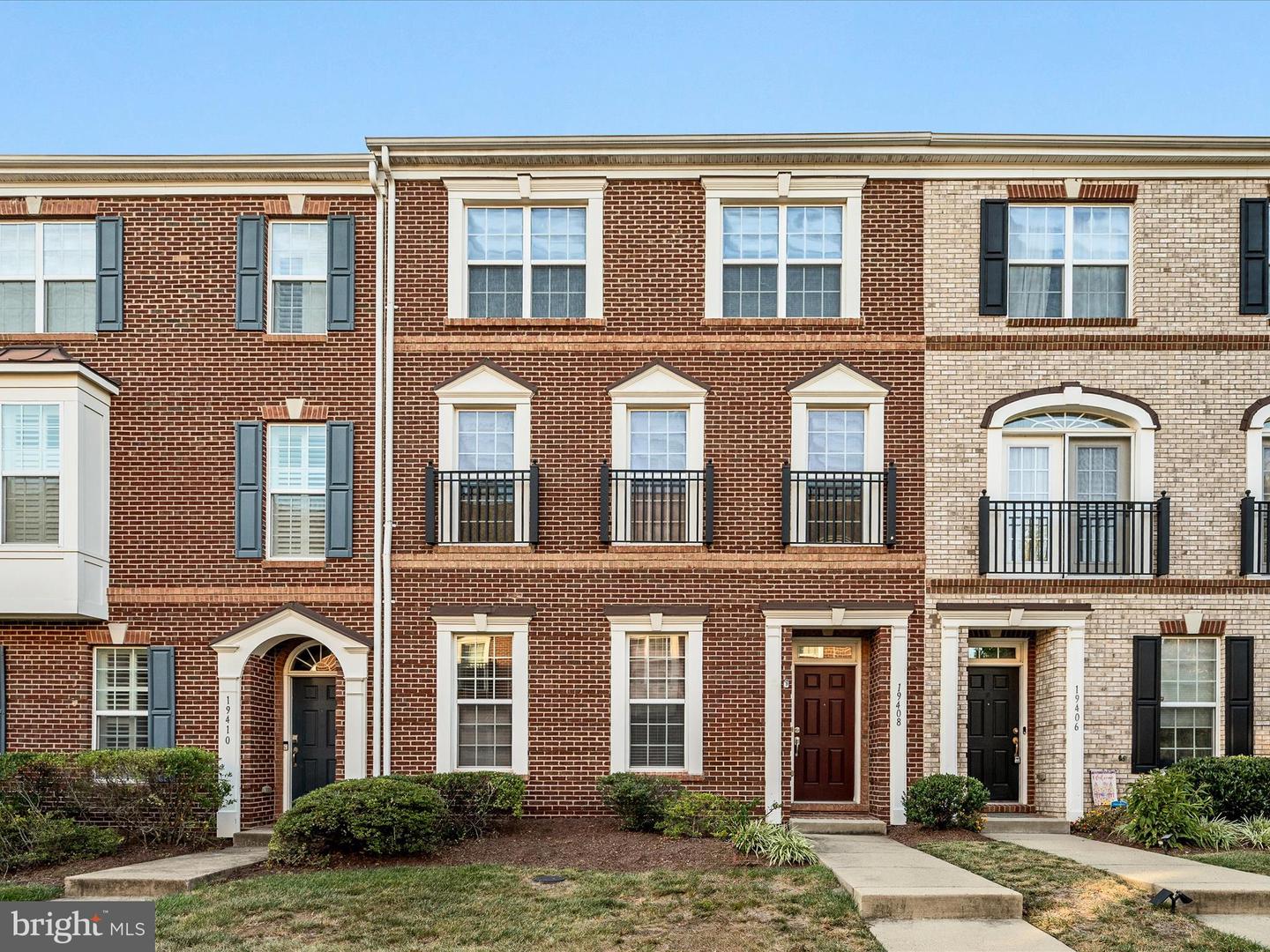 19408 SUSQUEHANNA SQ, LEESBURG, Virginia 20176, 3 Bedrooms Bedrooms, ,2 BathroomsBathrooms,Residential,For sale,19408 SUSQUEHANNA SQ,VALO2106584 MLS # VALO2106584