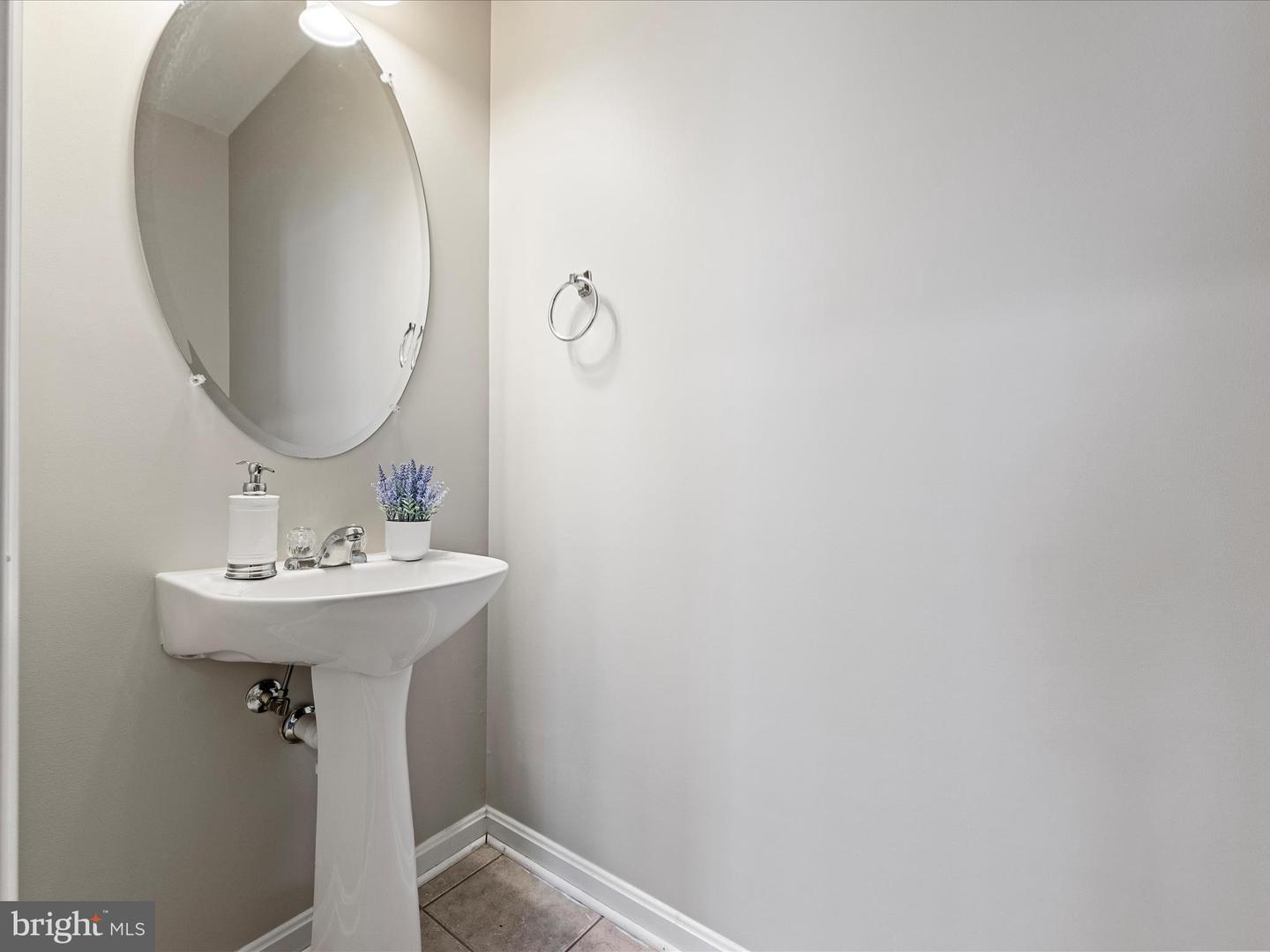 19408 SUSQUEHANNA SQ, LEESBURG, Virginia 20176, 3 Bedrooms Bedrooms, ,2 BathroomsBathrooms,Residential,For sale,19408 SUSQUEHANNA SQ,VALO2106584 MLS # VALO2106584