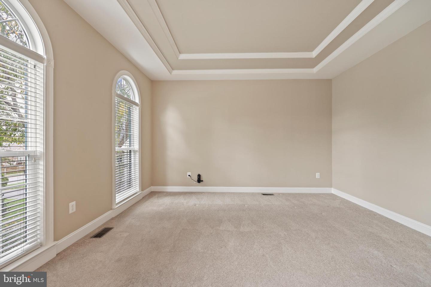 1019 E KENSINGTON CIR, FREDERICKSBURG, Virginia 22401, 5 Bedrooms Bedrooms, ,4 BathroomsBathrooms,Residential,For sale,1019 E KENSINGTON CIR,VAFB2008946 MLS # VAFB2008946