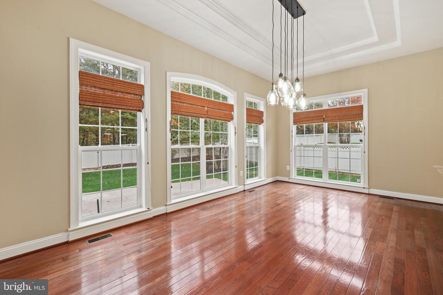 1019 E KENSINGTON CIR, FREDERICKSBURG, Virginia 22401, 5 Bedrooms Bedrooms, ,4 BathroomsBathrooms,Residential,For sale,1019 E KENSINGTON CIR,VAFB2008946 MLS # VAFB2008946