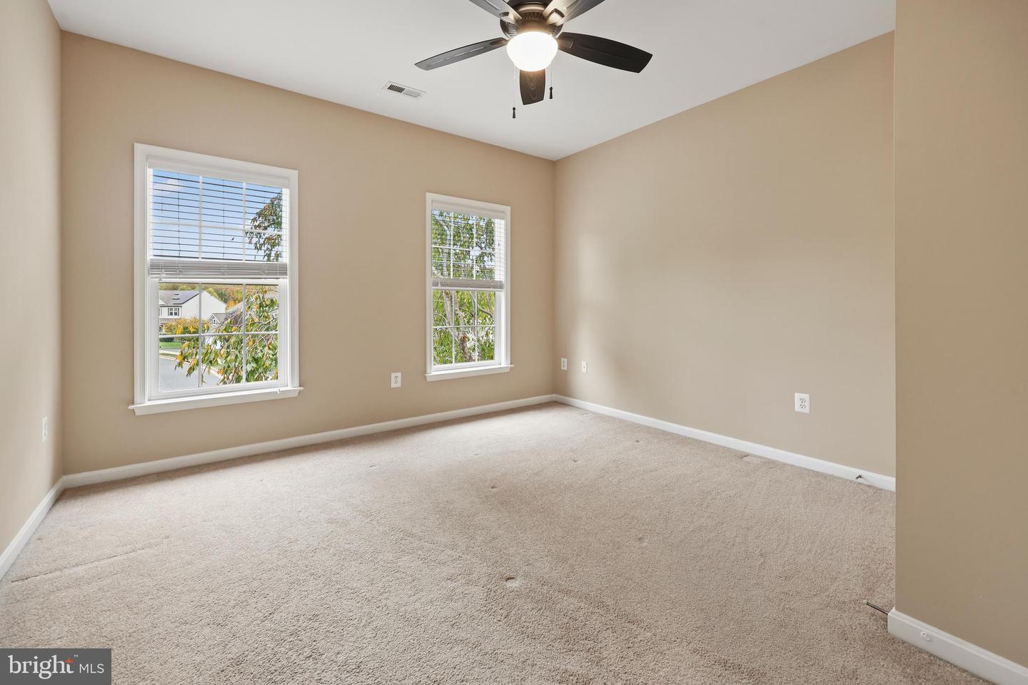 1019 E KENSINGTON CIR, FREDERICKSBURG, Virginia 22401, 5 Bedrooms Bedrooms, ,4 BathroomsBathrooms,Residential,For sale,1019 E KENSINGTON CIR,VAFB2008946 MLS # VAFB2008946