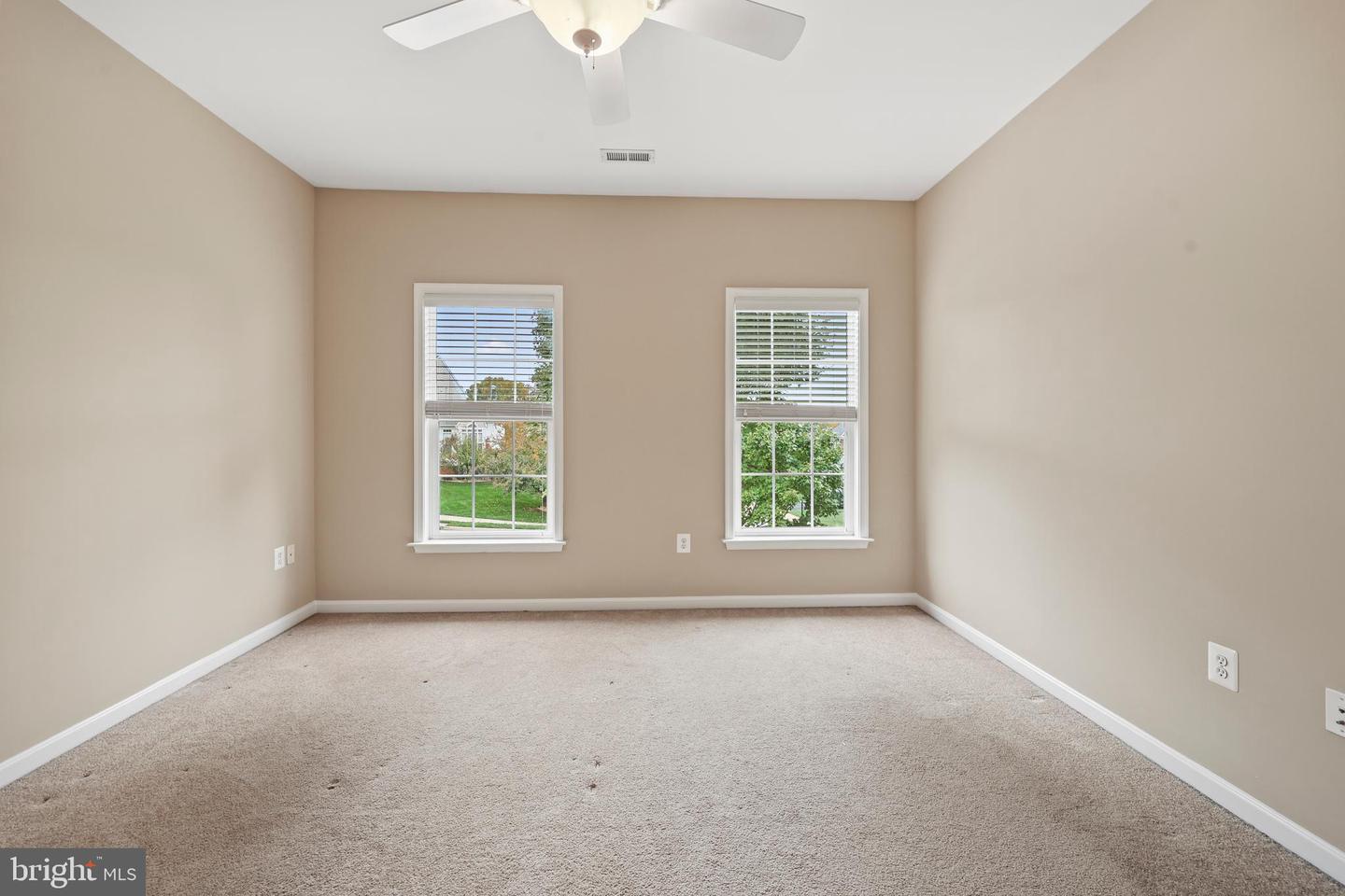 1019 E KENSINGTON CIR, FREDERICKSBURG, Virginia 22401, 5 Bedrooms Bedrooms, ,4 BathroomsBathrooms,Residential,For sale,1019 E KENSINGTON CIR,VAFB2008946 MLS # VAFB2008946