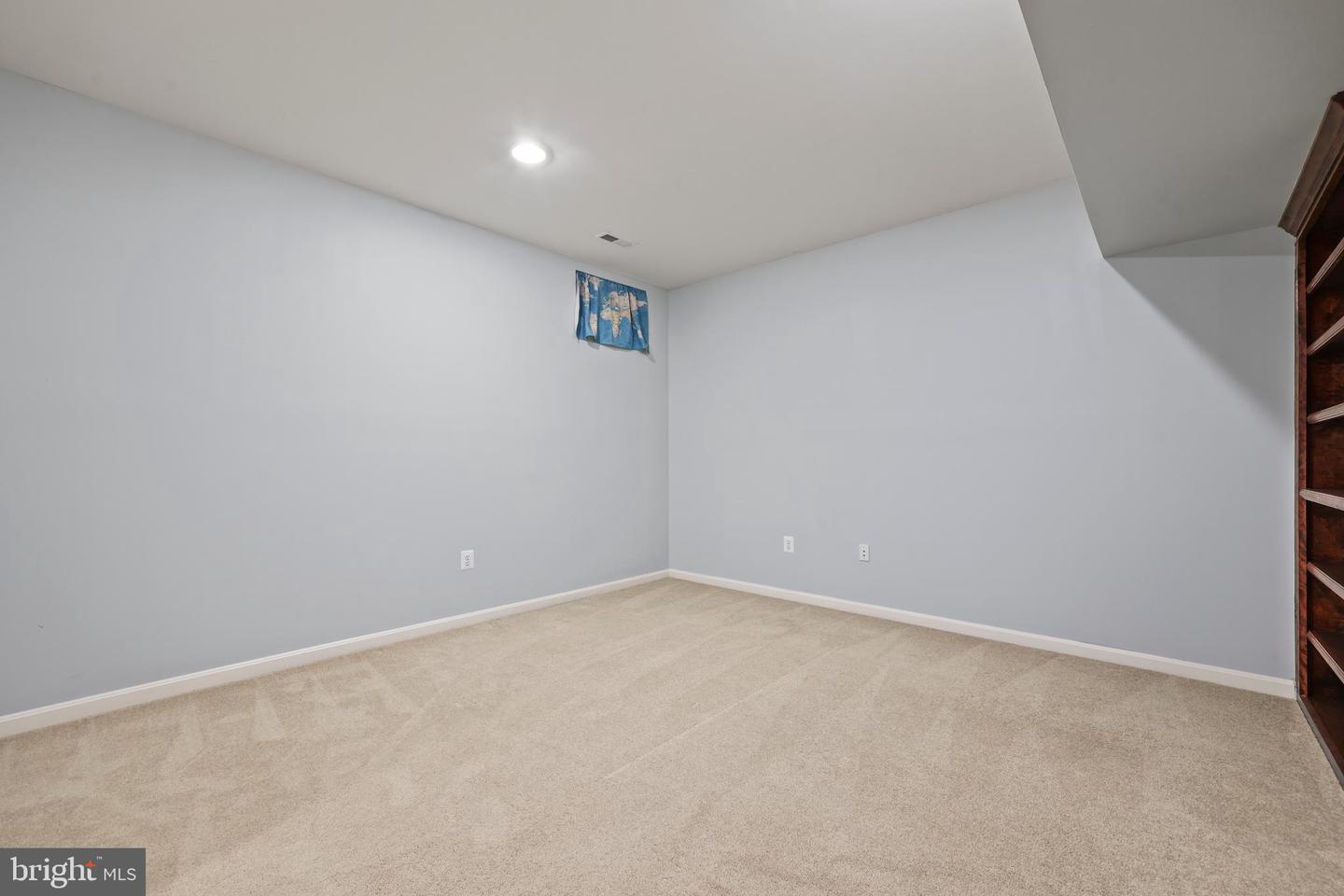 1019 E KENSINGTON CIR, FREDERICKSBURG, Virginia 22401, 5 Bedrooms Bedrooms, ,4 BathroomsBathrooms,Residential,For sale,1019 E KENSINGTON CIR,VAFB2008946 MLS # VAFB2008946