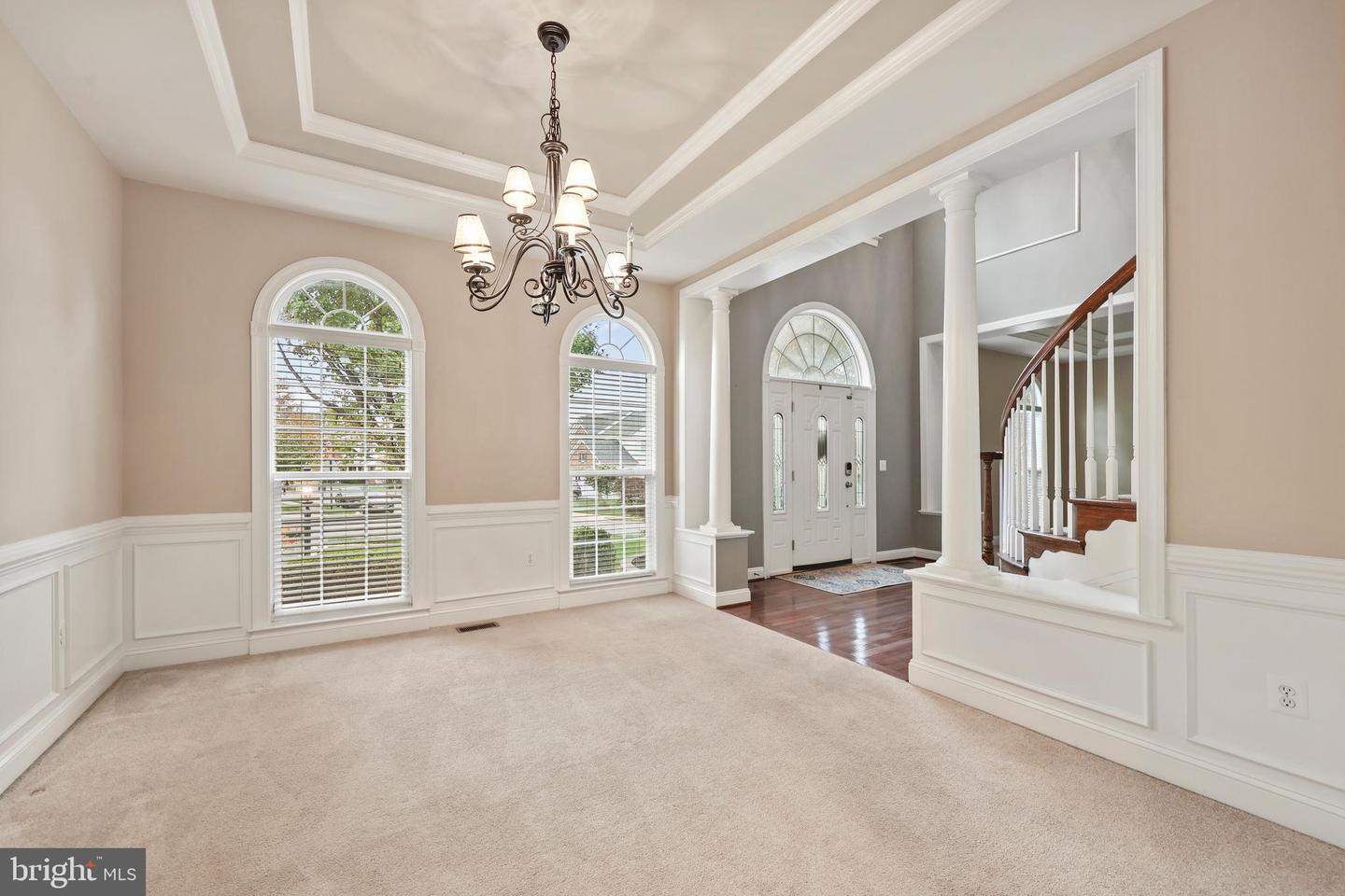 1019 E KENSINGTON CIR, FREDERICKSBURG, Virginia 22401, 5 Bedrooms Bedrooms, ,4 BathroomsBathrooms,Residential,For sale,1019 E KENSINGTON CIR,VAFB2008946 MLS # VAFB2008946