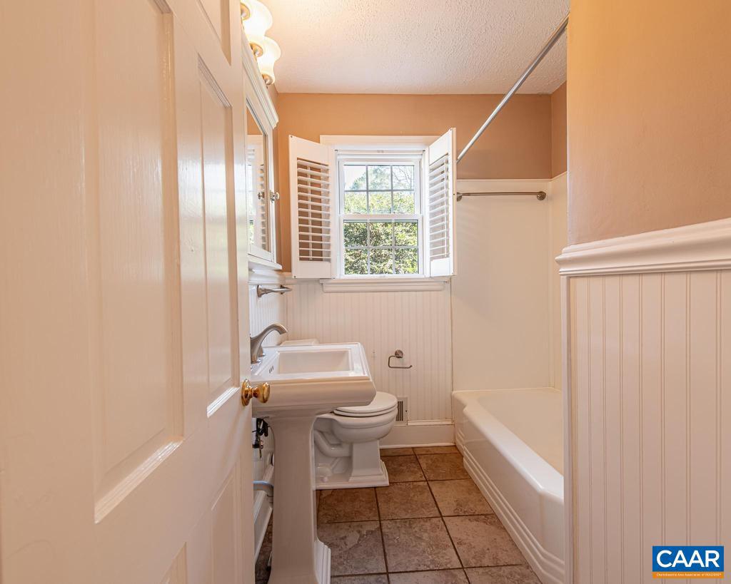 221 LEE AVE, ORANGE, Virginia 22960, 3 Bedrooms Bedrooms, ,2 BathroomsBathrooms,Residential,For sale,221 LEE AVE,668836 MLS # 668836