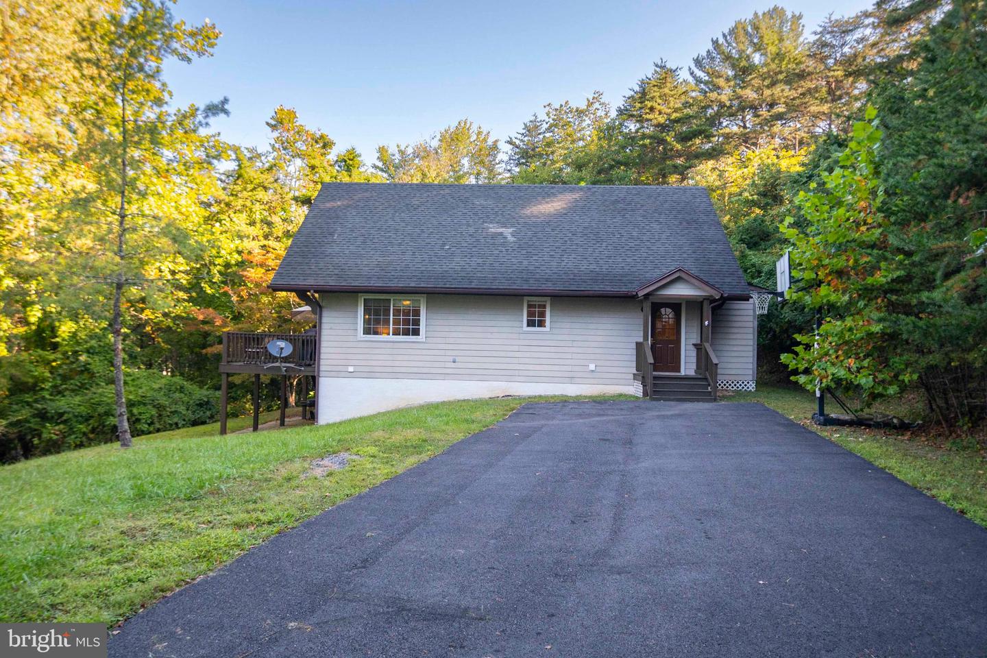 125 FRITZEL, BASYE, Virginia 22810, 4 Bedrooms Bedrooms, 12 Rooms Rooms,4 BathroomsBathrooms,Residential,For sale,125 FRITZEL,VASH2012512 MLS # VASH2012512