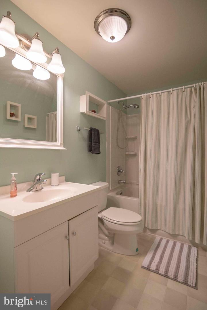 125 FRITZEL, BASYE, Virginia 22810, 4 Bedrooms Bedrooms, 12 Rooms Rooms,4 BathroomsBathrooms,Residential,For sale,125 FRITZEL,VASH2012512 MLS # VASH2012512