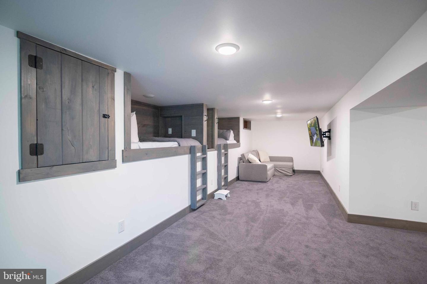 125 FRITZEL, BASYE, Virginia 22810, 4 Bedrooms Bedrooms, 12 Rooms Rooms,4 BathroomsBathrooms,Residential,For sale,125 FRITZEL,VASH2012512 MLS # VASH2012512