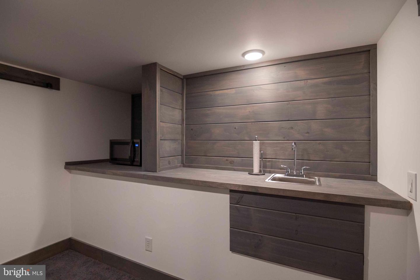 125 FRITZEL, BASYE, Virginia 22810, 4 Bedrooms Bedrooms, 12 Rooms Rooms,4 BathroomsBathrooms,Residential,For sale,125 FRITZEL,VASH2012512 MLS # VASH2012512