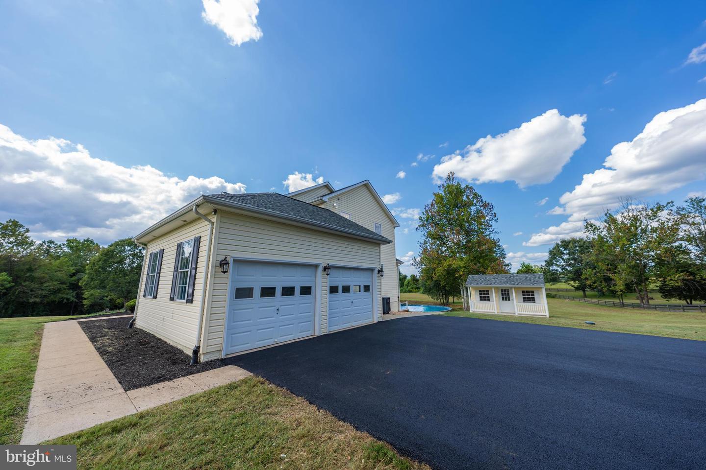 18151 JENNIFER WAY, JEFFERSONTON, Virginia 22724, 4 Bedrooms Bedrooms, 9 Rooms Rooms,4 BathroomsBathrooms,Residential,For sale,18151 JENNIFER WAY,VACU2011540 MLS # VACU2011540