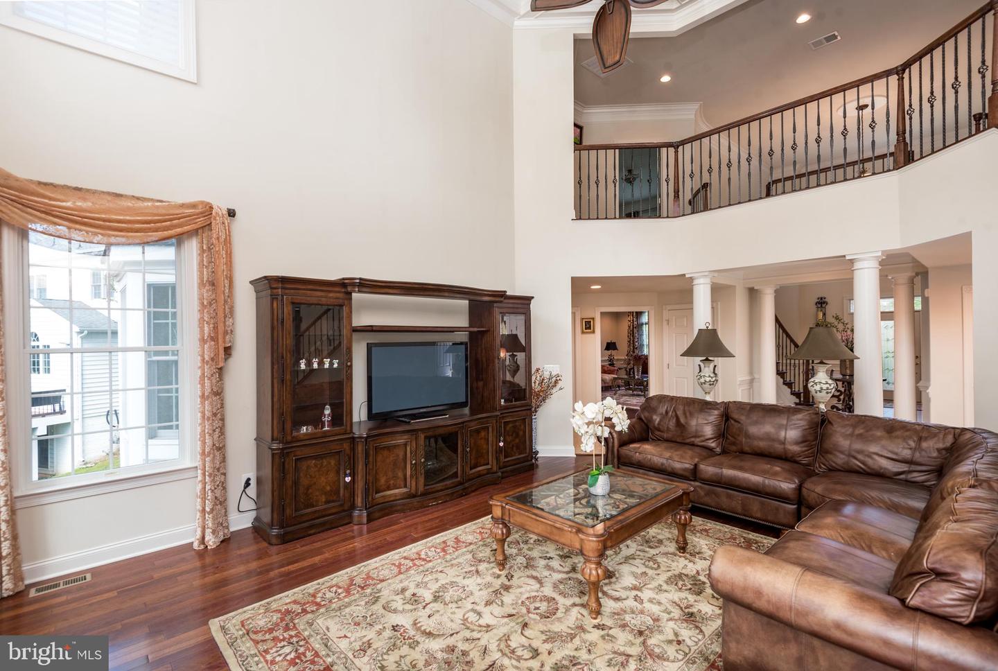 5331 CHAFFINS FARM CT, HAYMARKET, Virginia 20169, 6 Bedrooms Bedrooms, ,6 BathroomsBathrooms,Residential,For sale,5331 CHAFFINS FARM CT,VAPW2103830 MLS # VAPW2103830