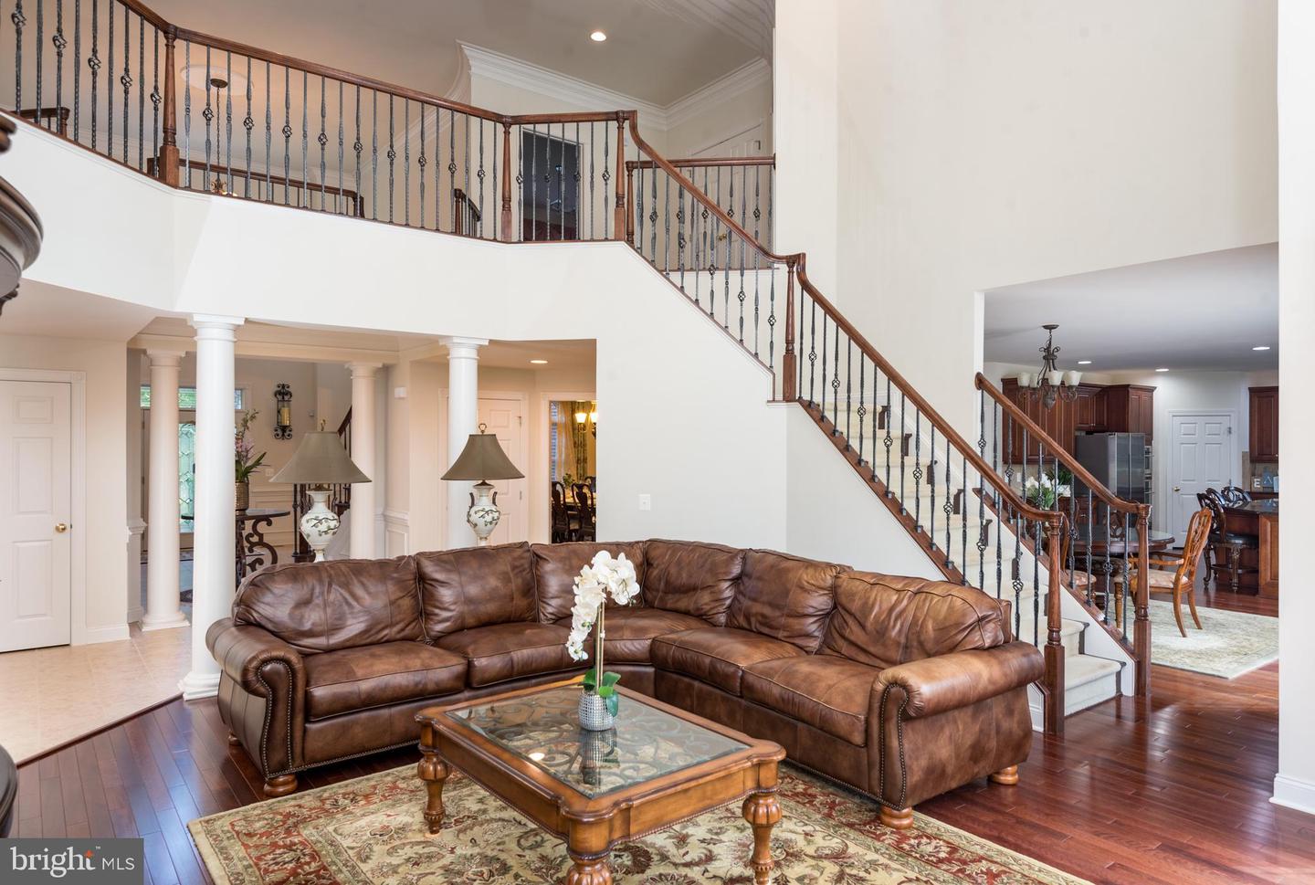 5331 CHAFFINS FARM CT, HAYMARKET, Virginia 20169, 6 Bedrooms Bedrooms, ,6 BathroomsBathrooms,Residential,For sale,5331 CHAFFINS FARM CT,VAPW2103830 MLS # VAPW2103830