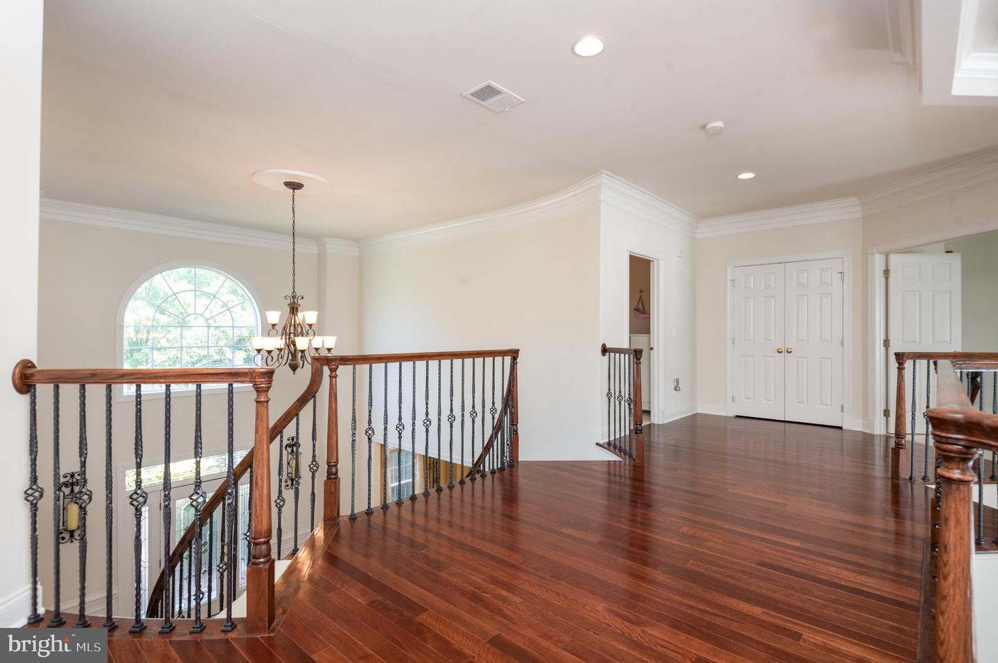 5331 CHAFFINS FARM CT, HAYMARKET, Virginia 20169, 6 Bedrooms Bedrooms, ,6 BathroomsBathrooms,Residential,For sale,5331 CHAFFINS FARM CT,VAPW2103830 MLS # VAPW2103830